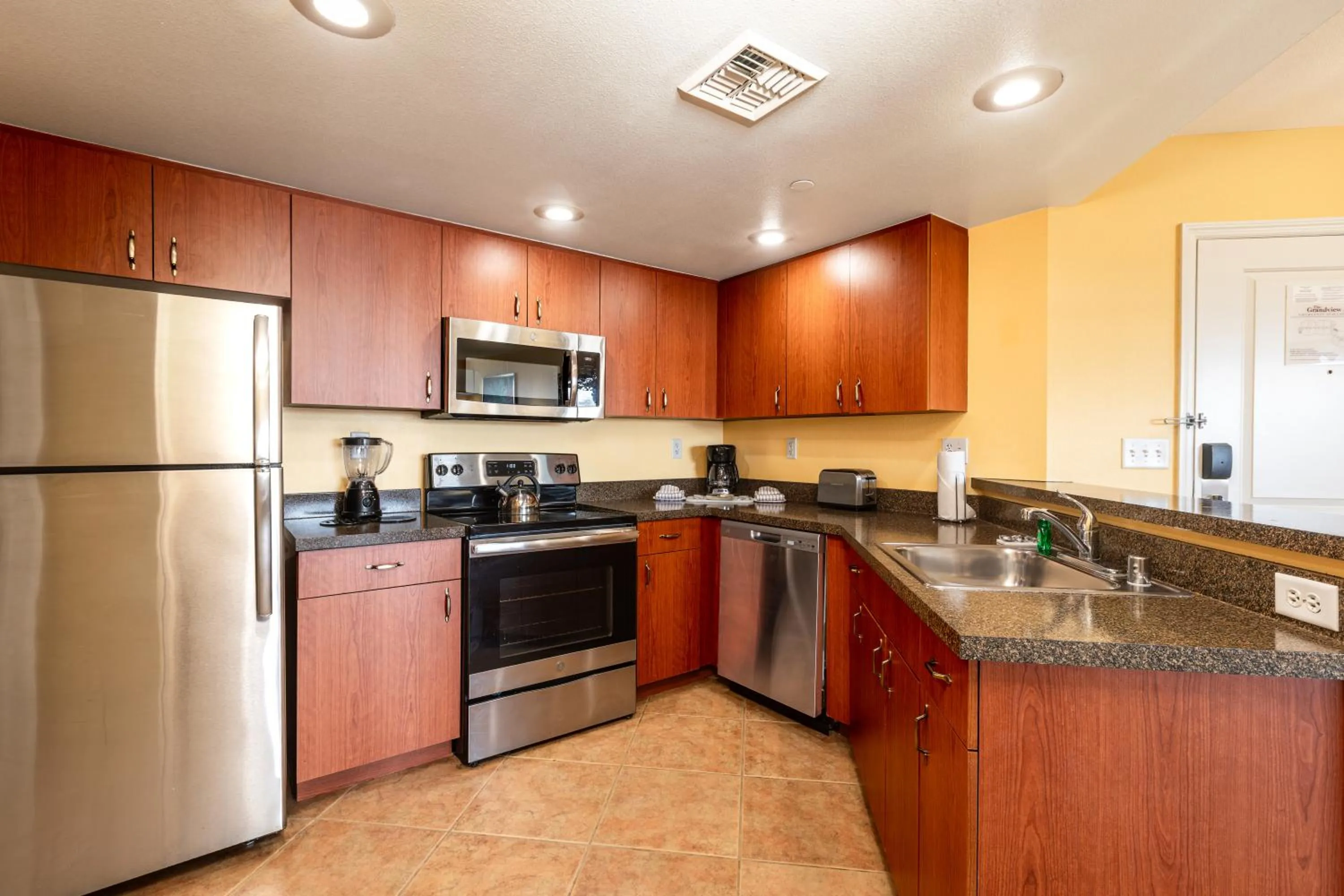 Kitchen or kitchenette in The Grandview at Las Vegas