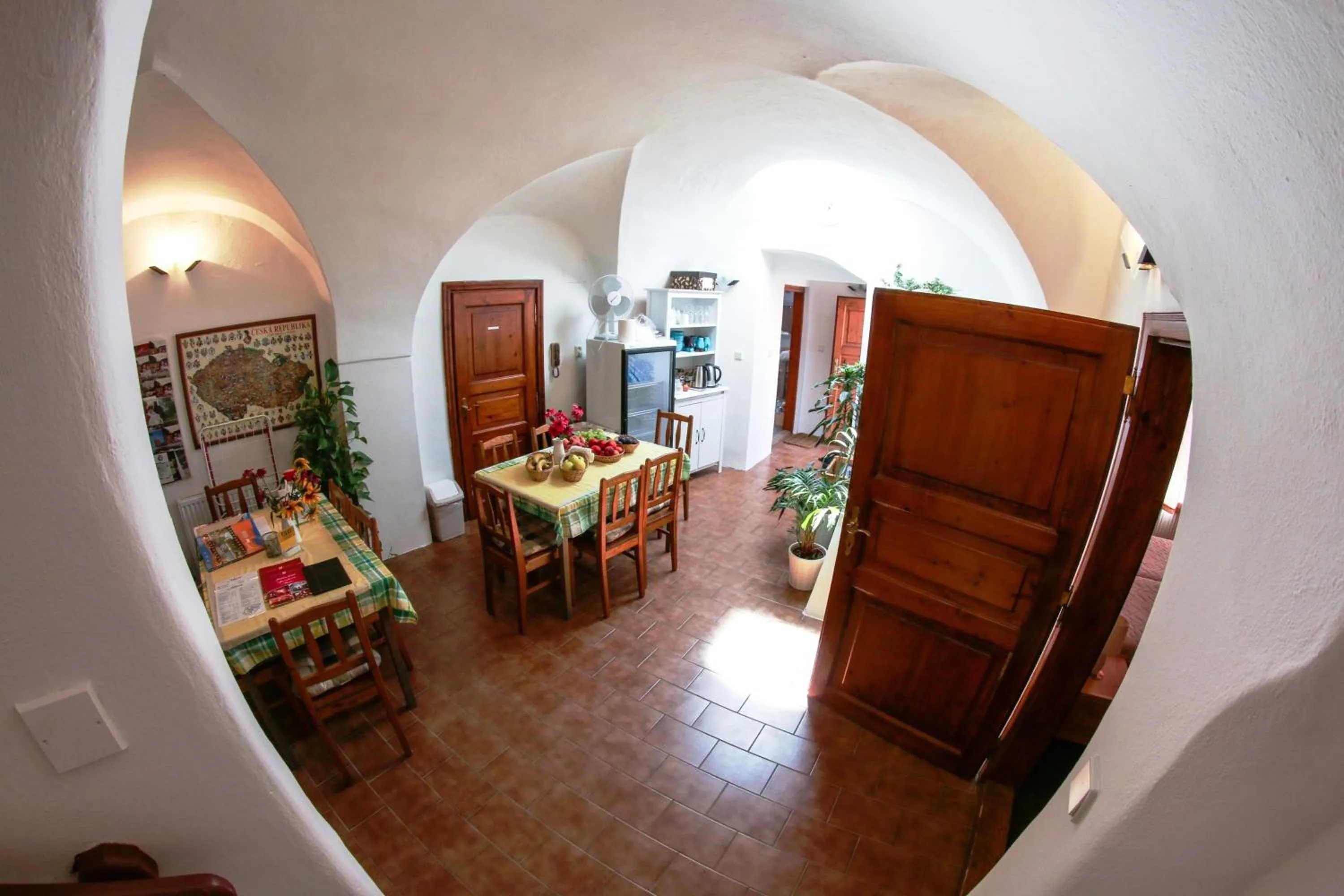 Lobby or reception in Mini Hotel Abraka & Apartments