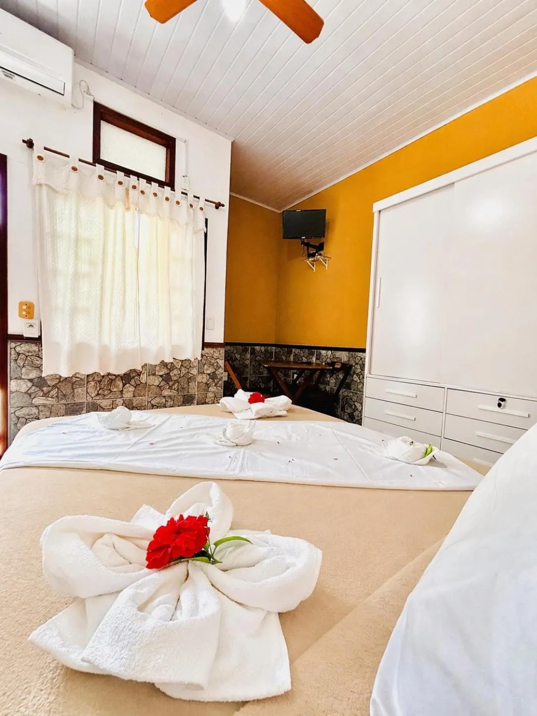 Bed in Pousada H&D