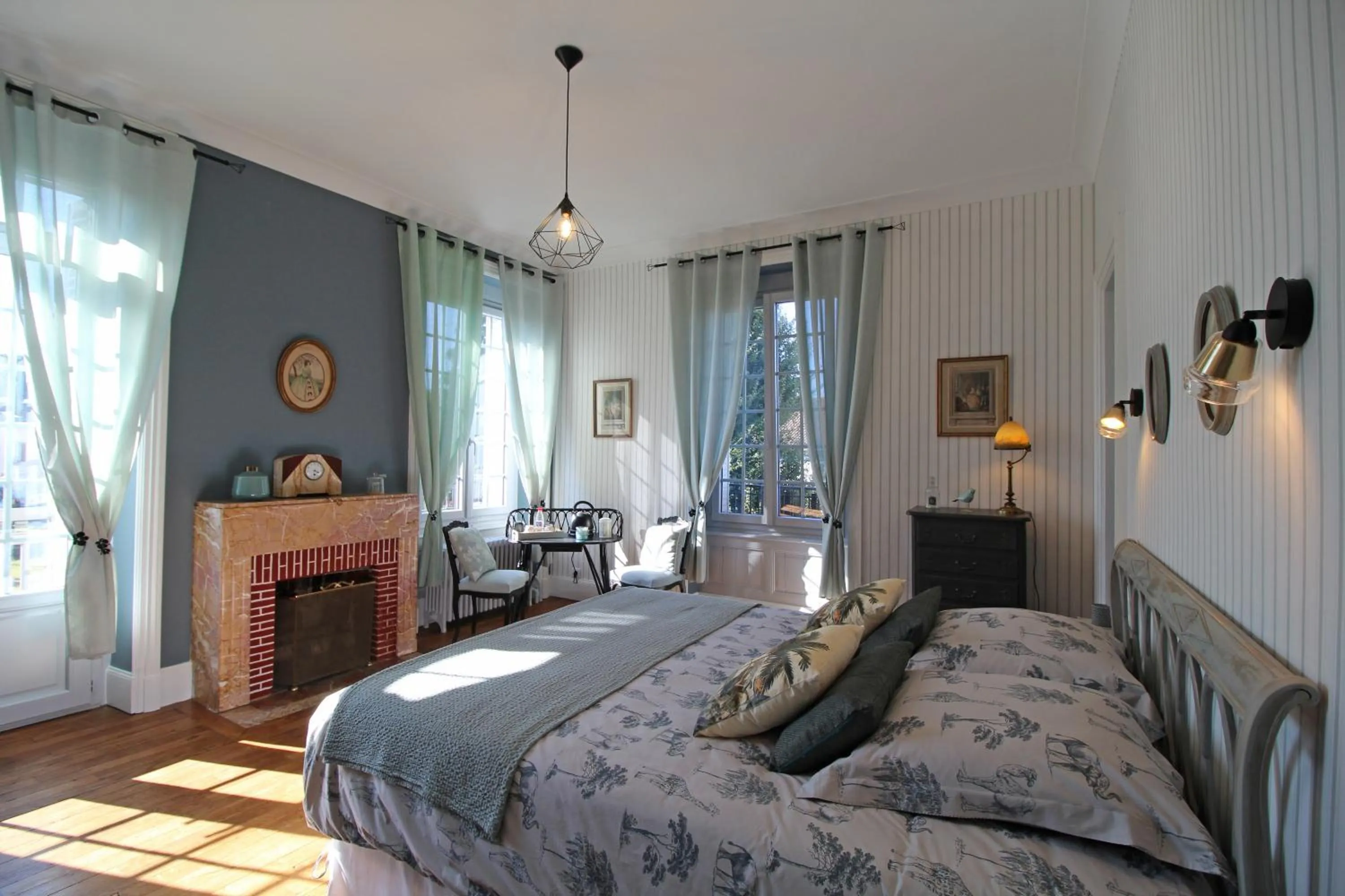 Bed in Au fil du temps