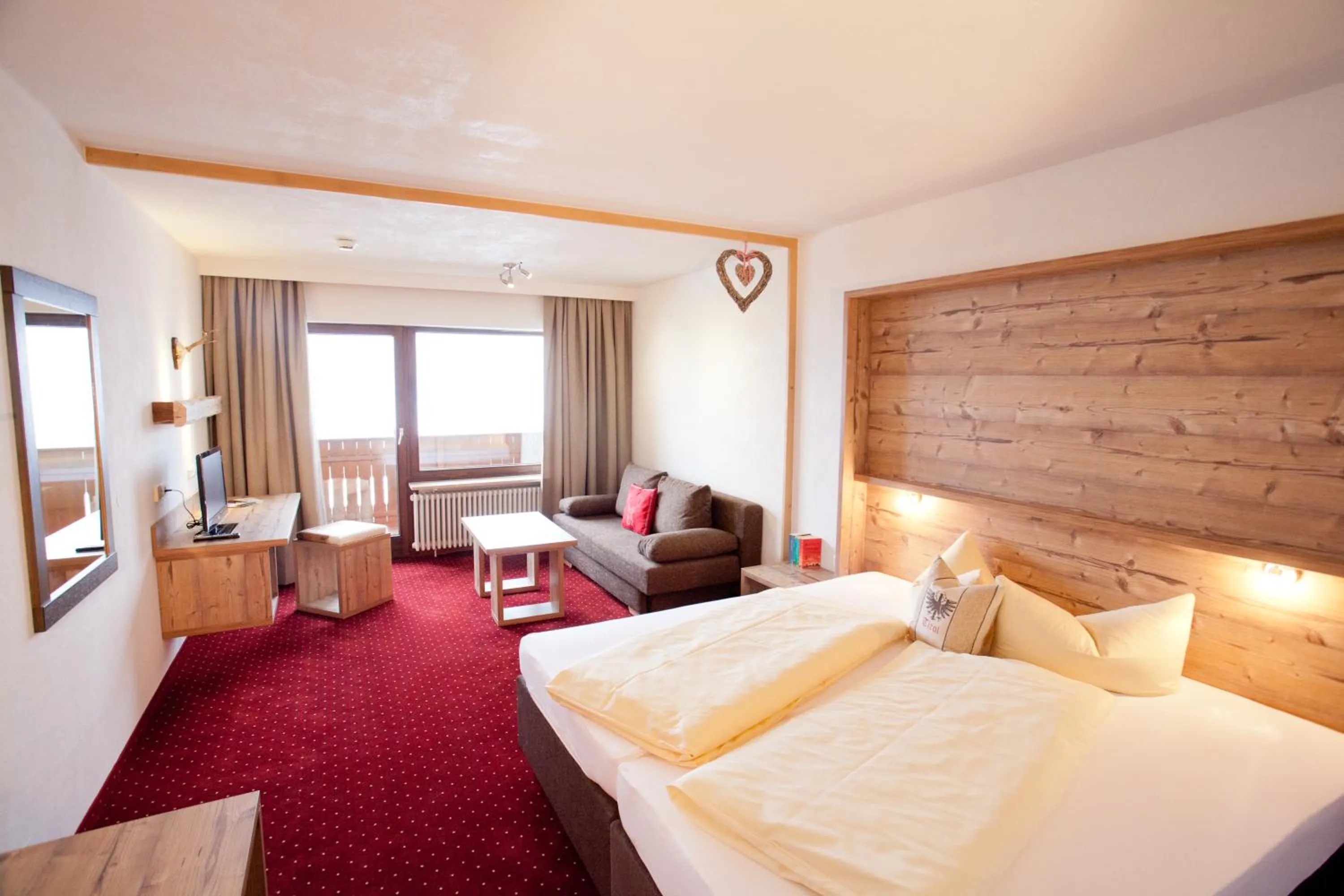 Bedroom, Bed in Berghoteltirol