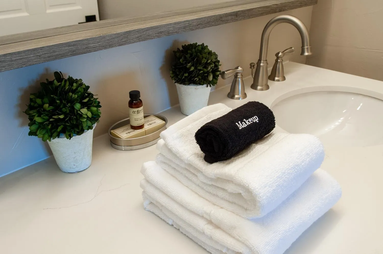 Bathroom in Royal Gorge Cabins
