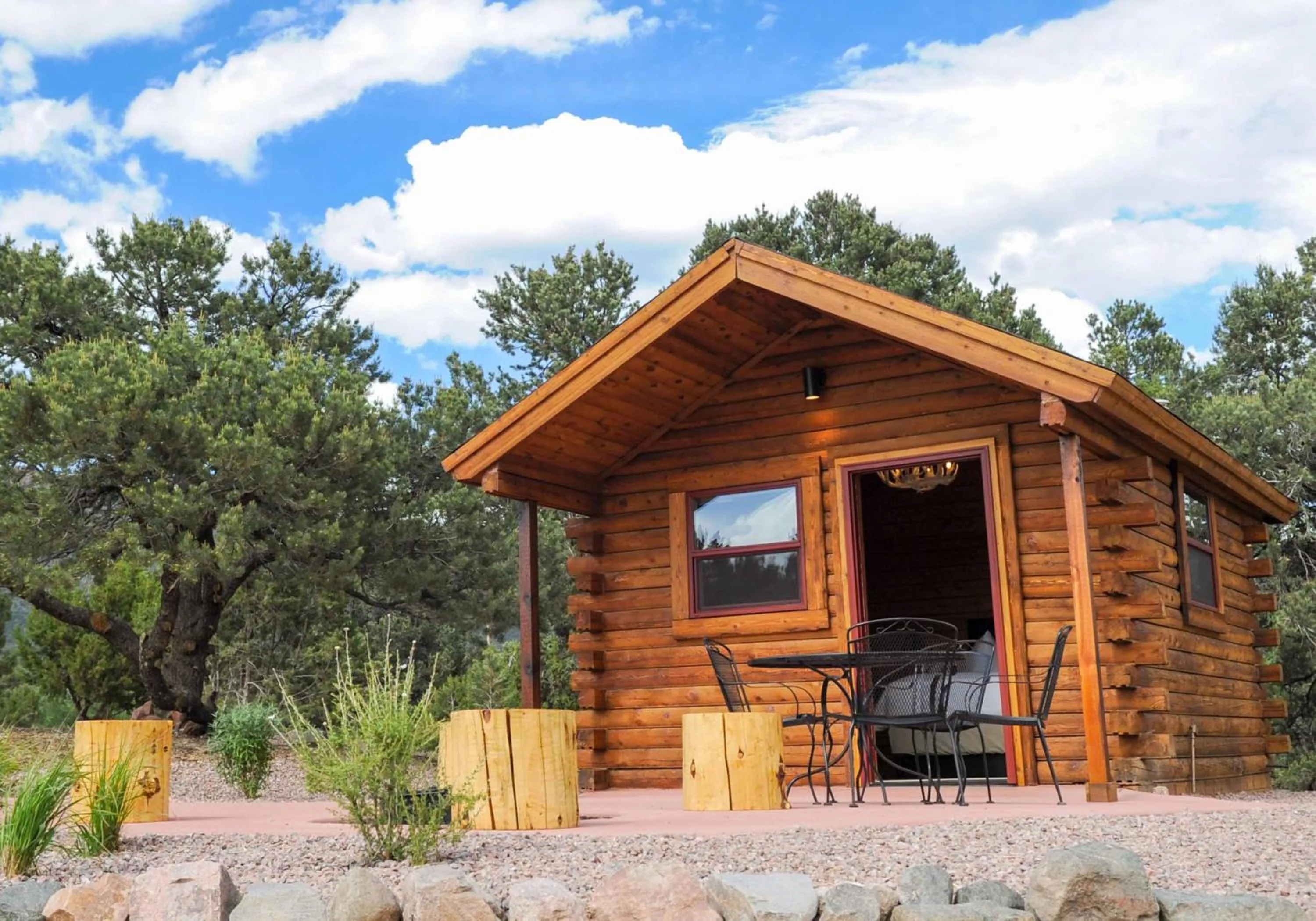 Property building in Royal Gorge Cabins
