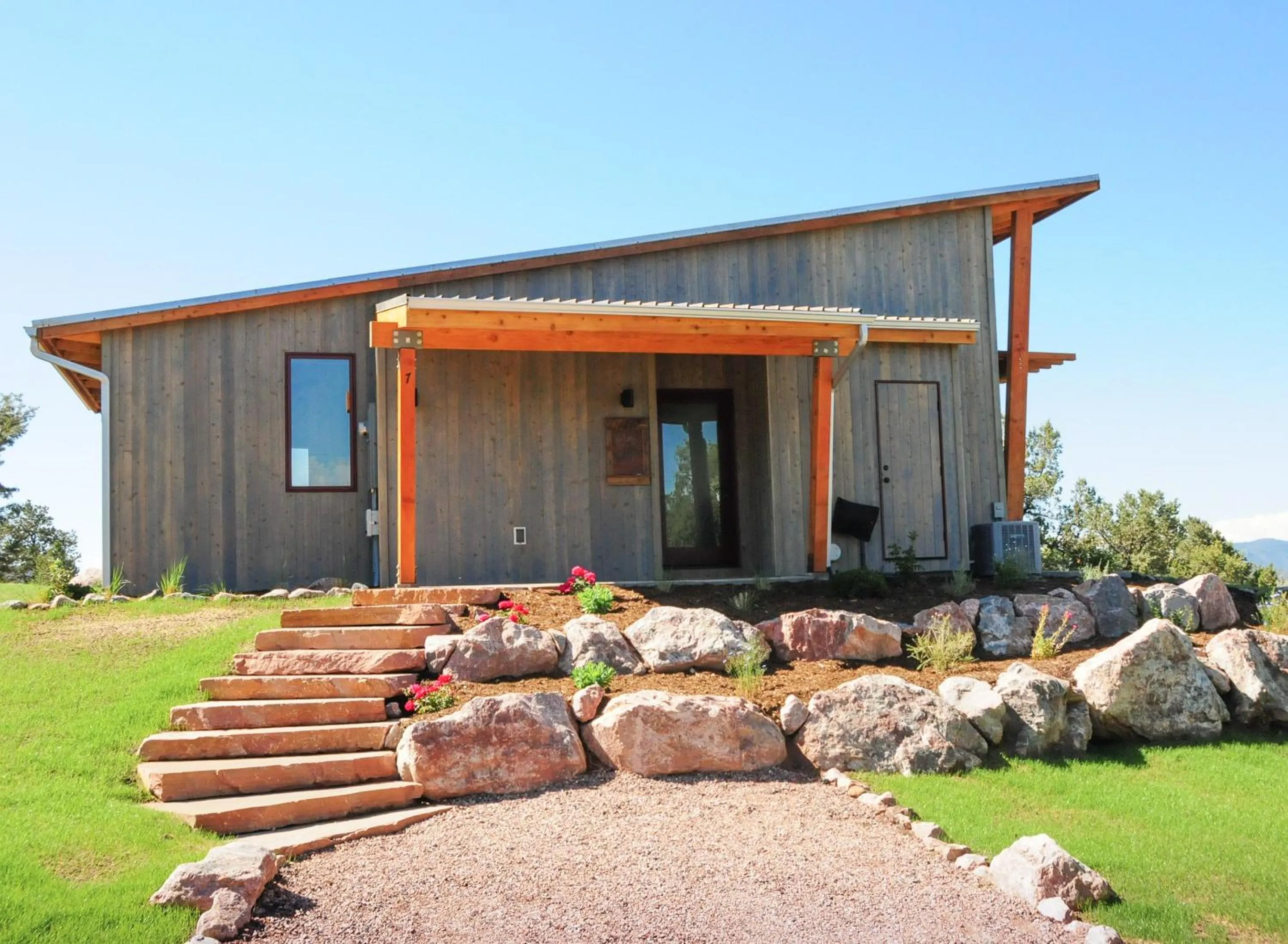 Facade/entrance in Royal Gorge Cabins