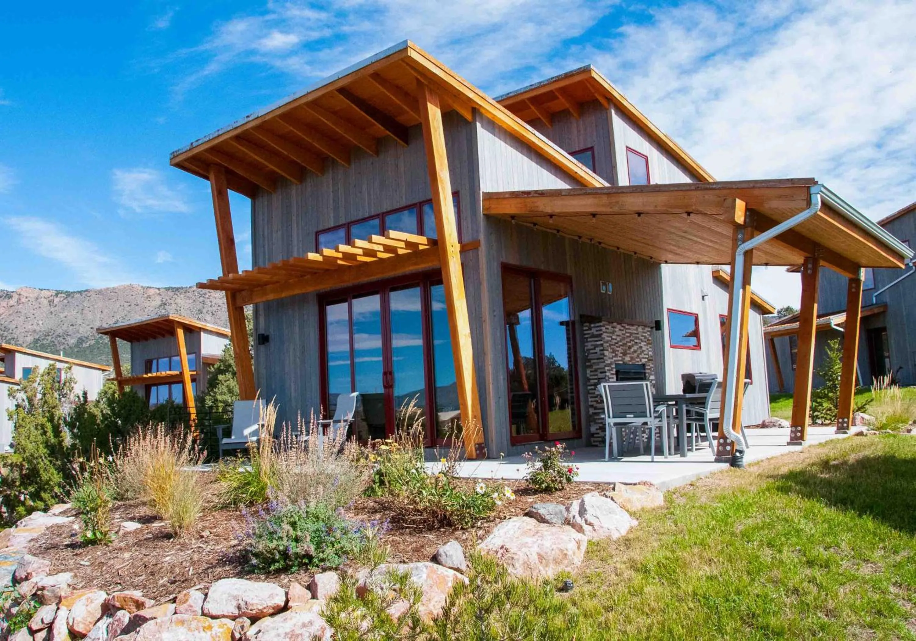 Property building in Royal Gorge Cabins