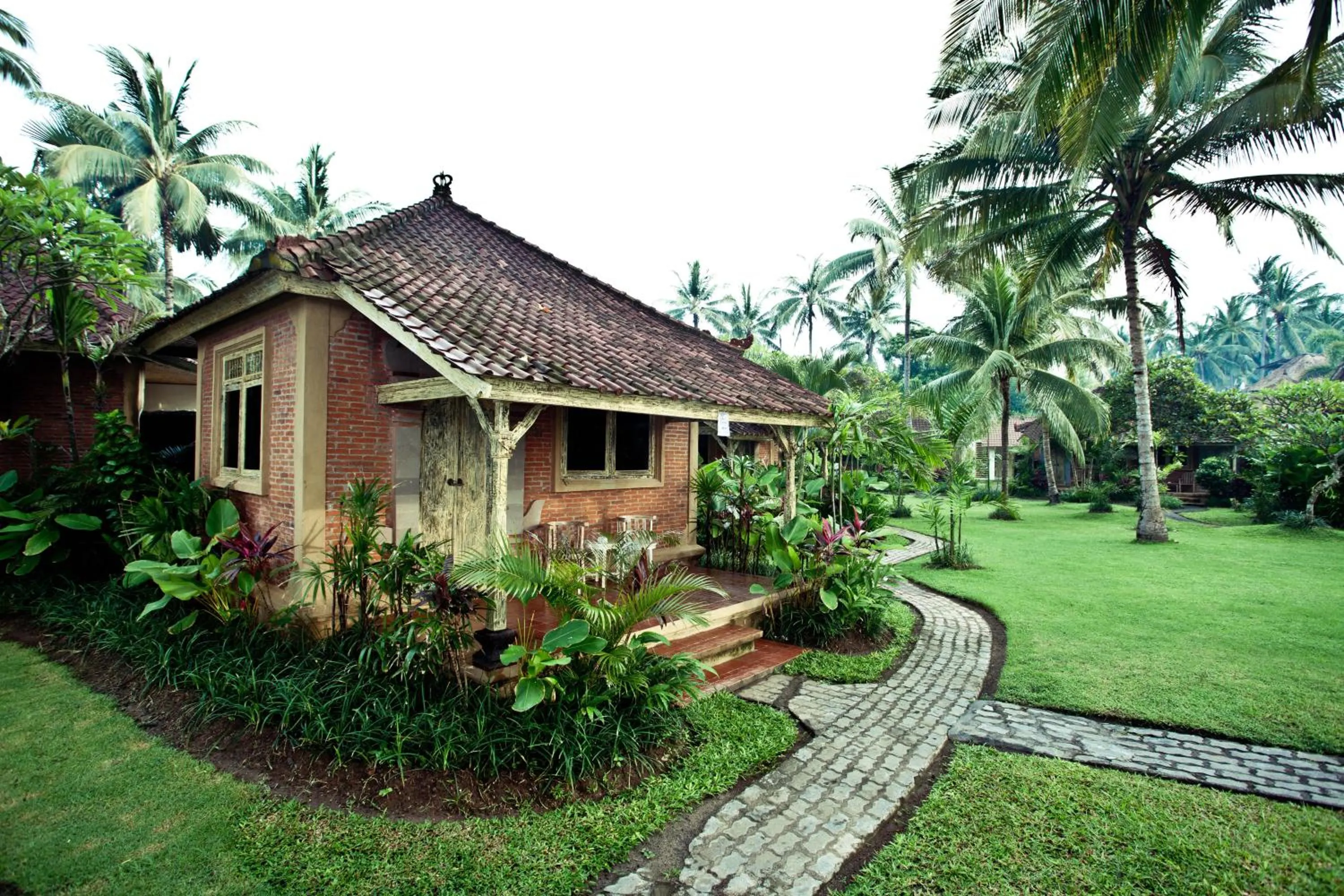 Facade/entrance in D'Tunjung Resort & Spa