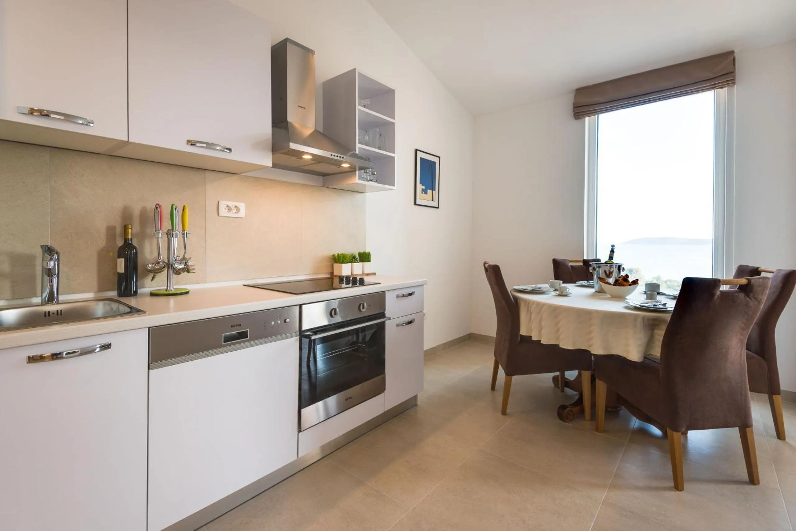 Kitchen or kitchenette in Croatica Suites Podsolarsko