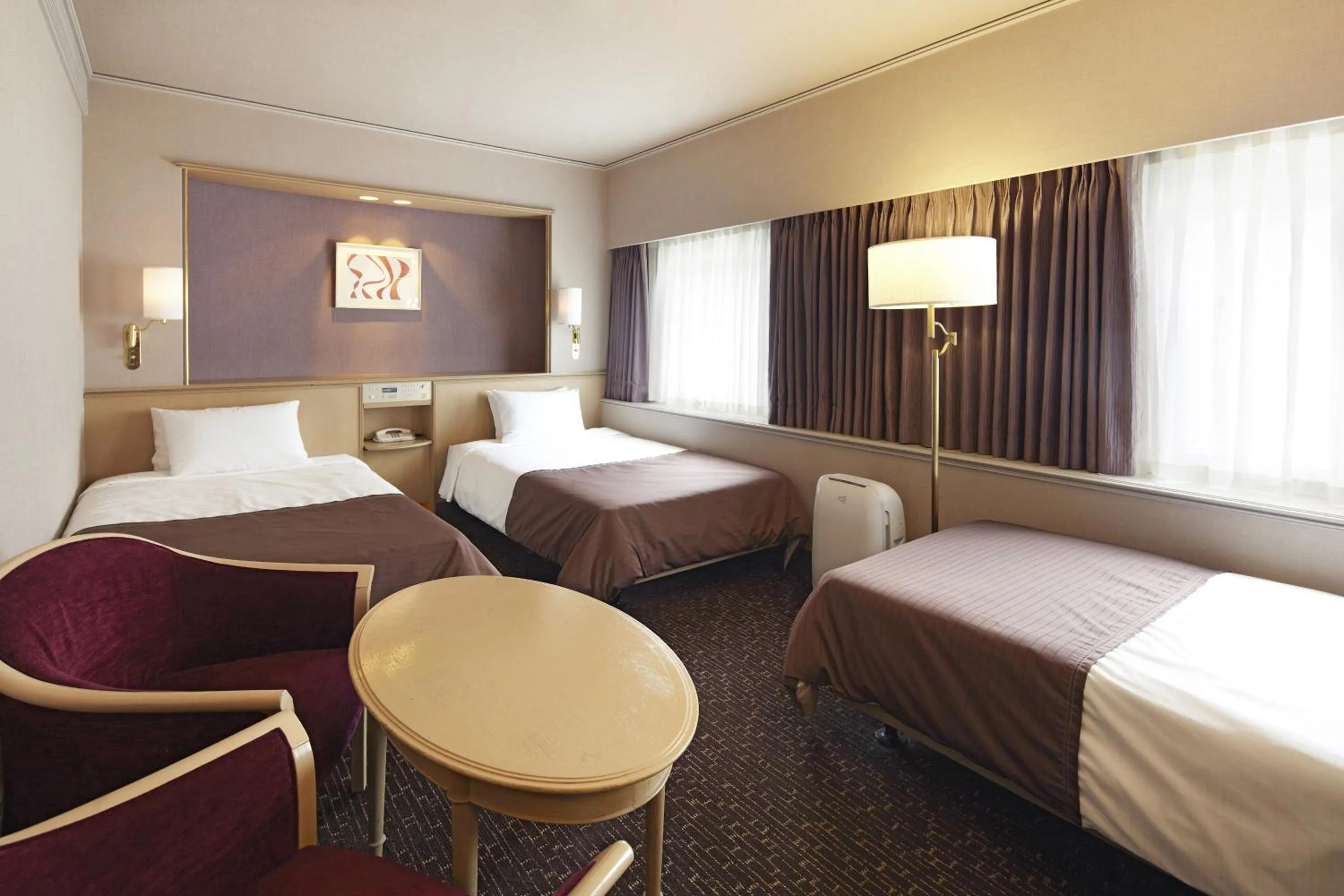 Bed in Hotel New Hankyu Osaka