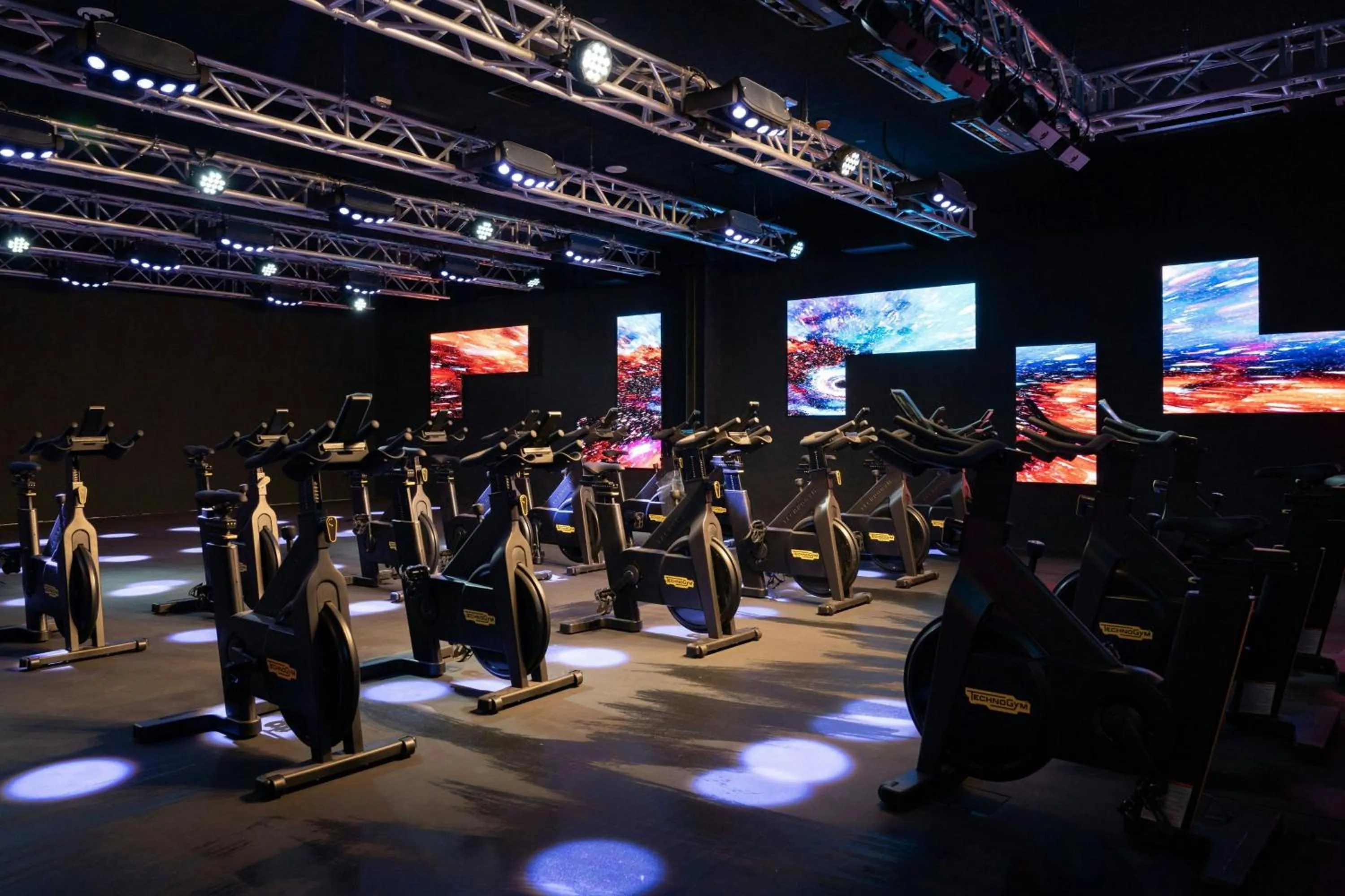 Area and facilities in Le Meridien Mina Seyahi Beach Resort & Waterpark