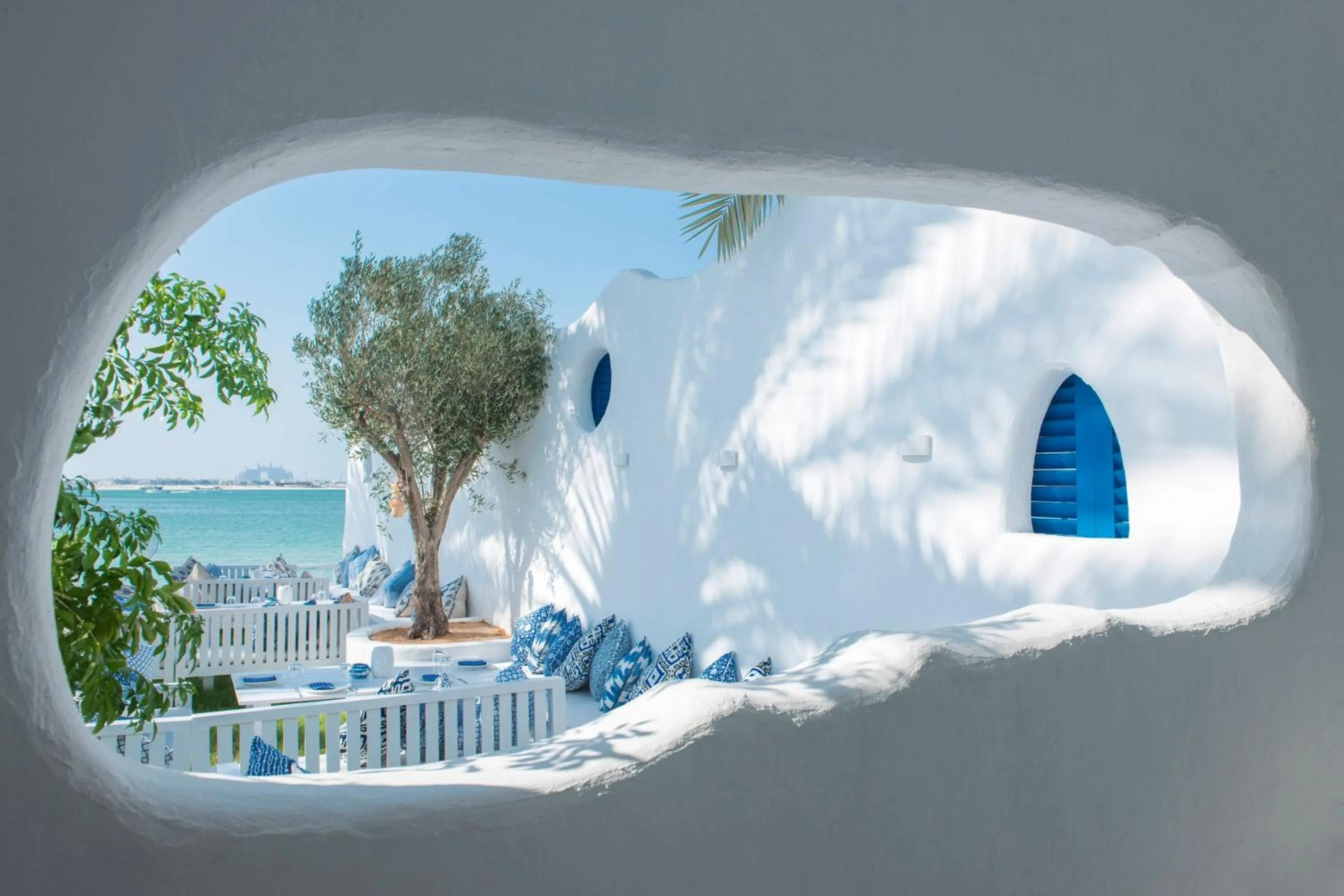 Beach in Le Meridien Mina Seyahi Beach Resort & Waterpark