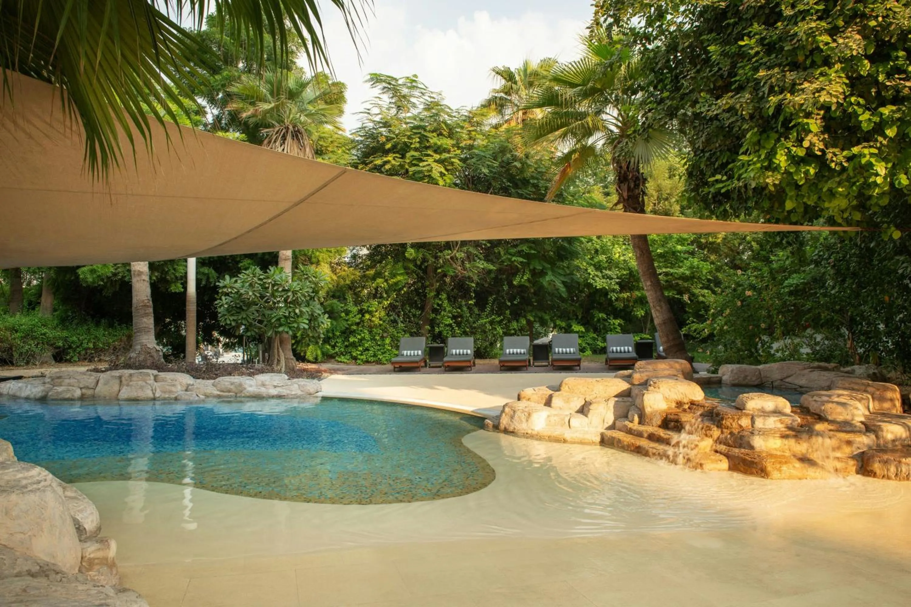 Swimming pool in Le Meridien Mina Seyahi Beach Resort & Waterpark