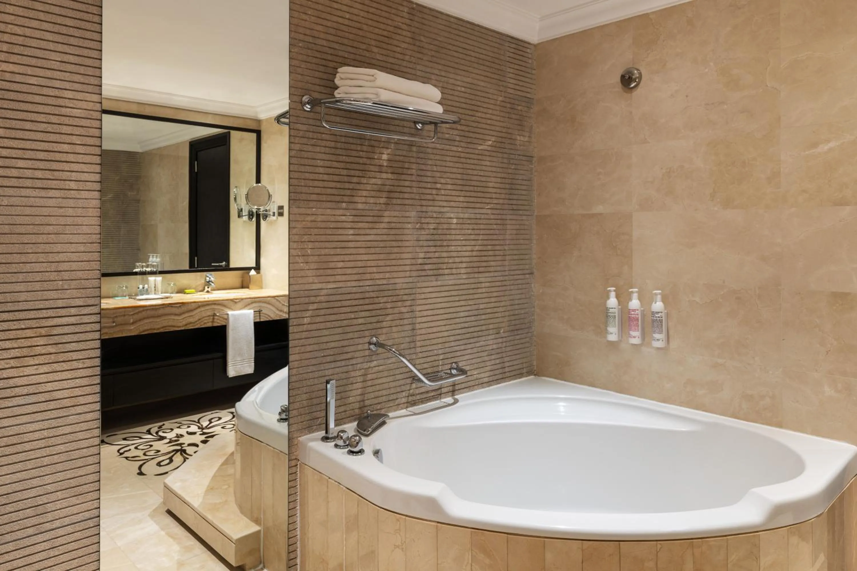 Bathroom in Le Meridien Mina Seyahi Beach Resort & Waterpark