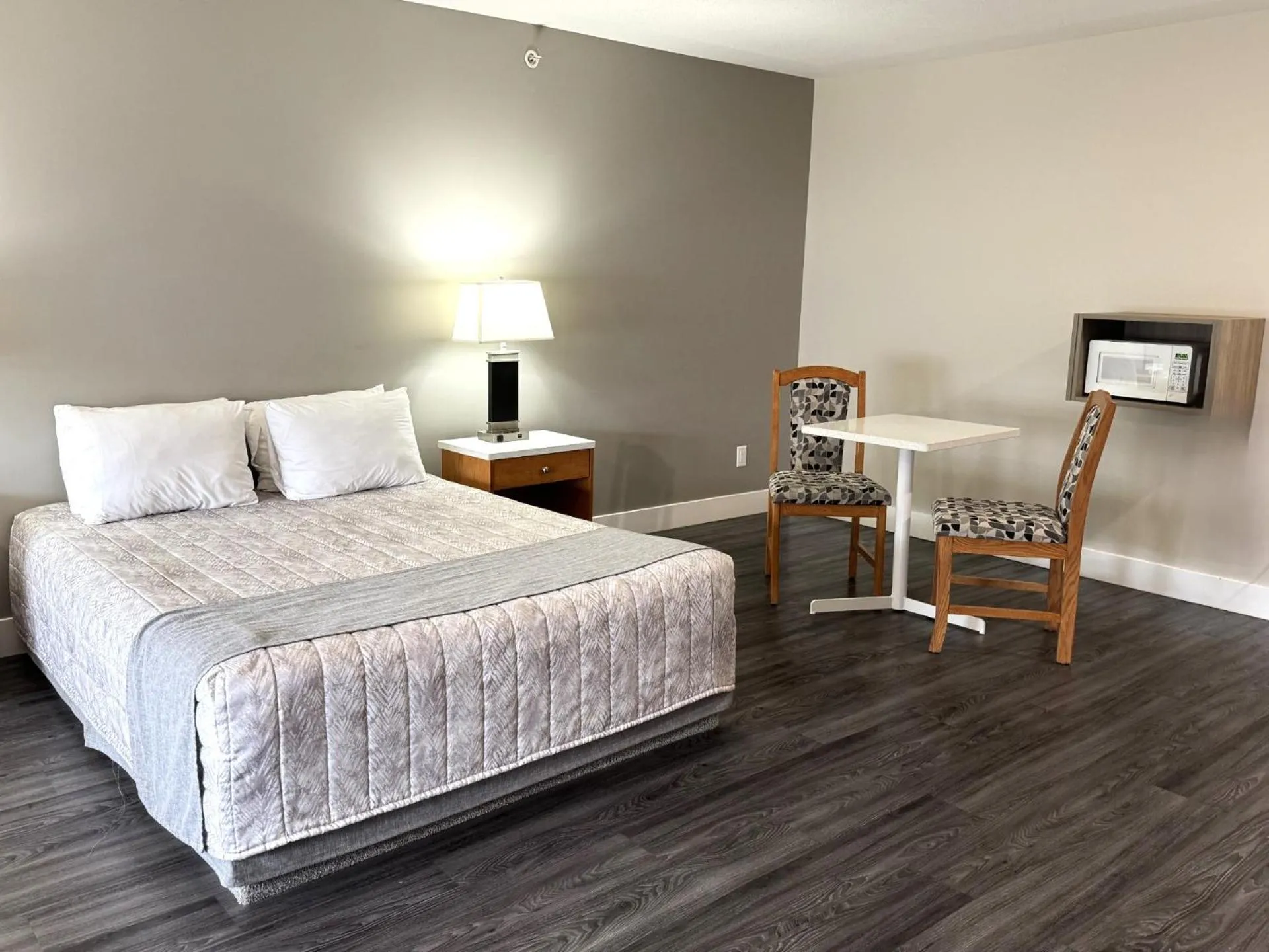 Bed in Western Budget Motel #1 Leduc/Nisku