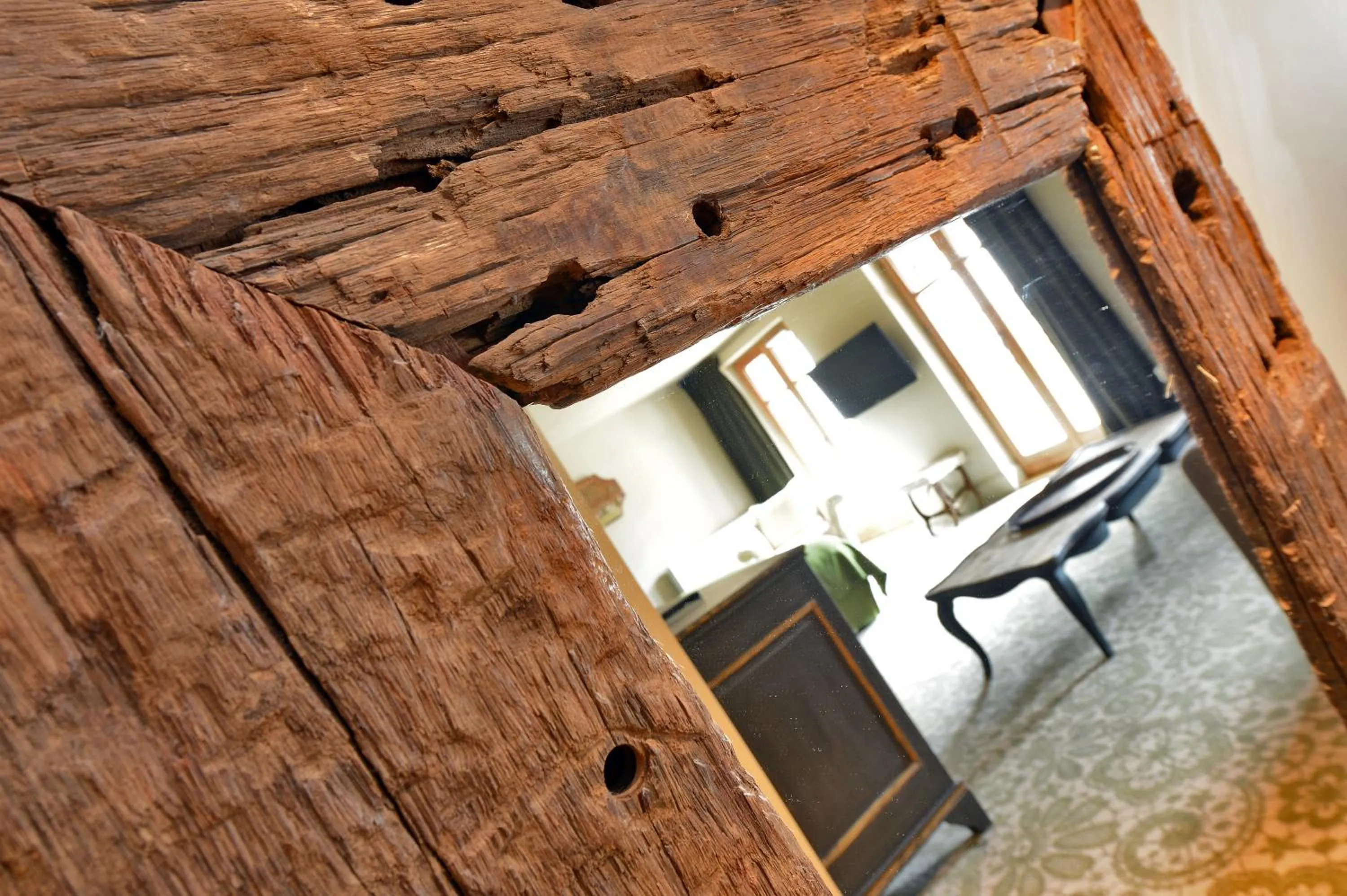 Decorative detail in Maison de Famille Les 5 Frères