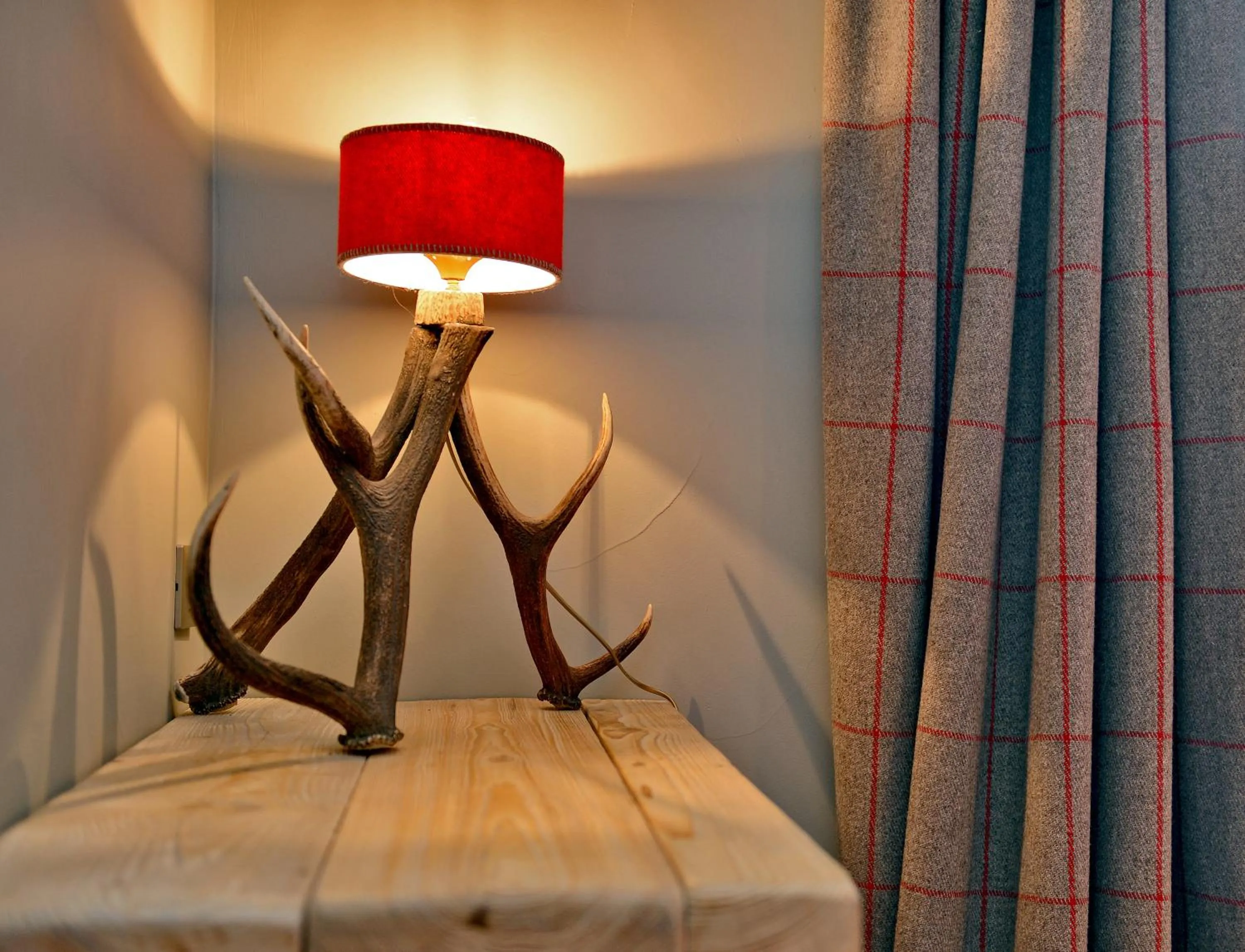 Living room, Bed in Maison de Famille Les 5 Frères