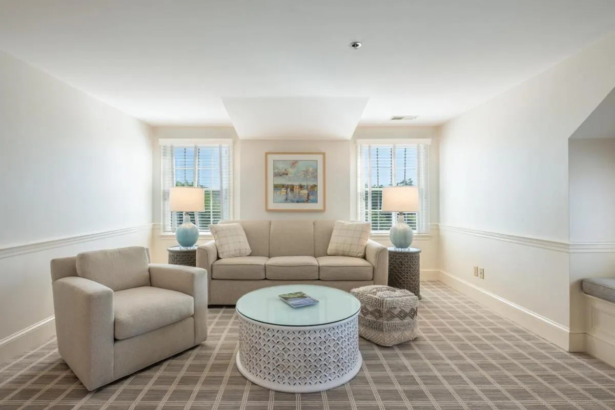 Deluxe Suite in Chatham Wayside Inn