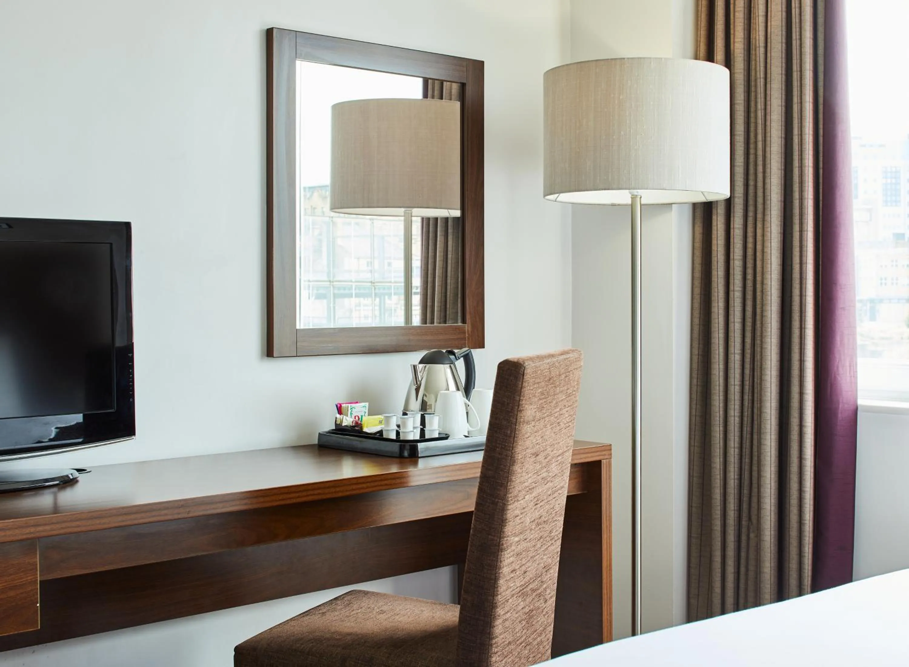 Bedroom in Leonardo Hotel Bradford