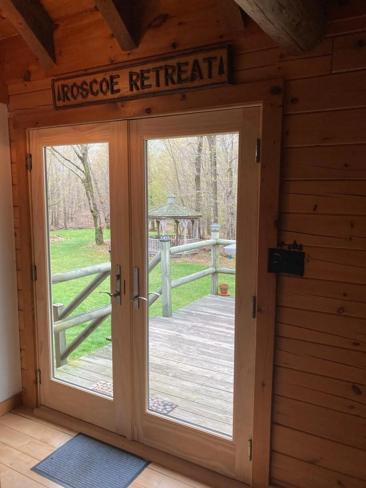 Roscoe Retreat