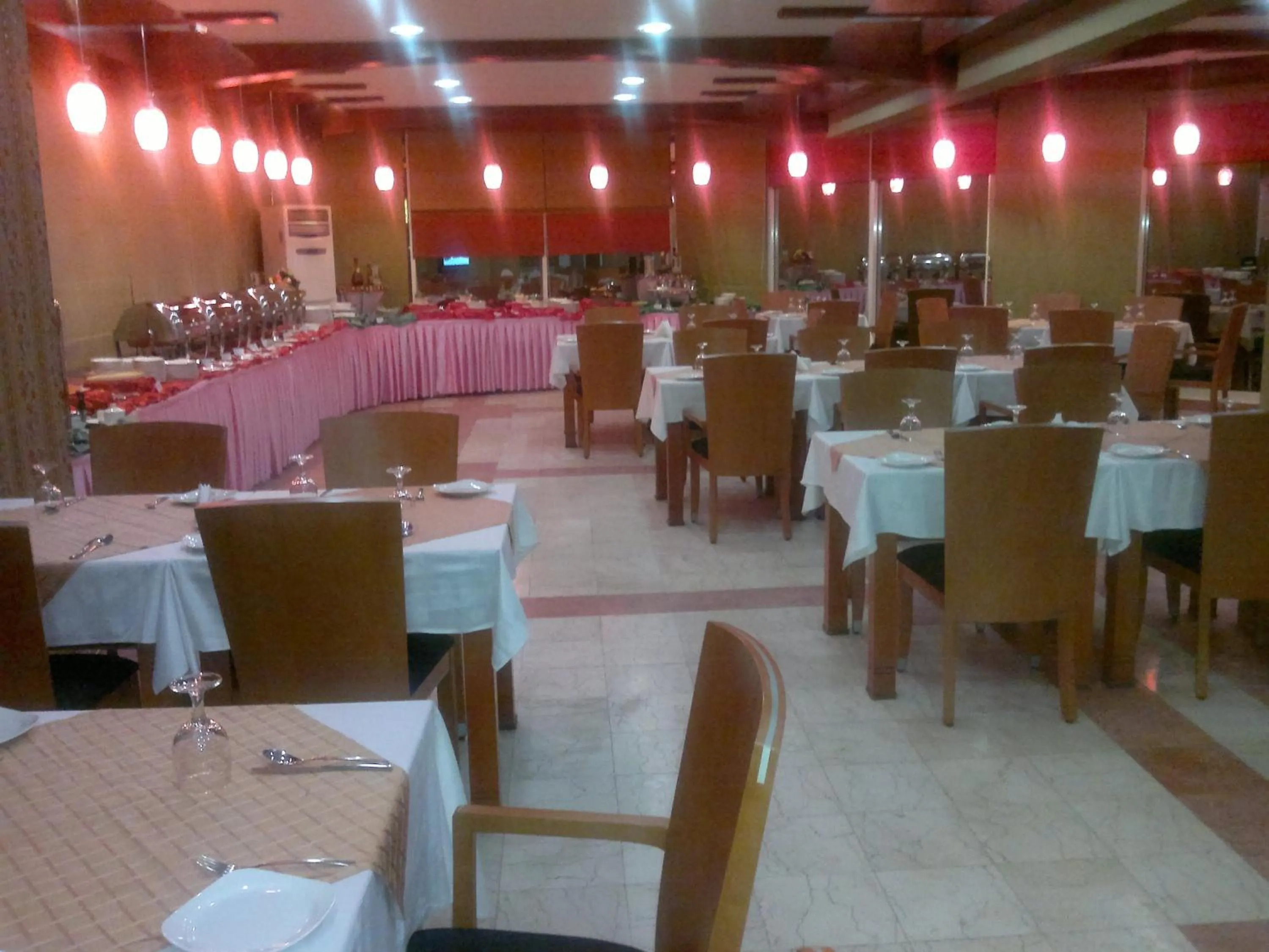 Restaurant/places to eat in Verona Resorts Sharjah