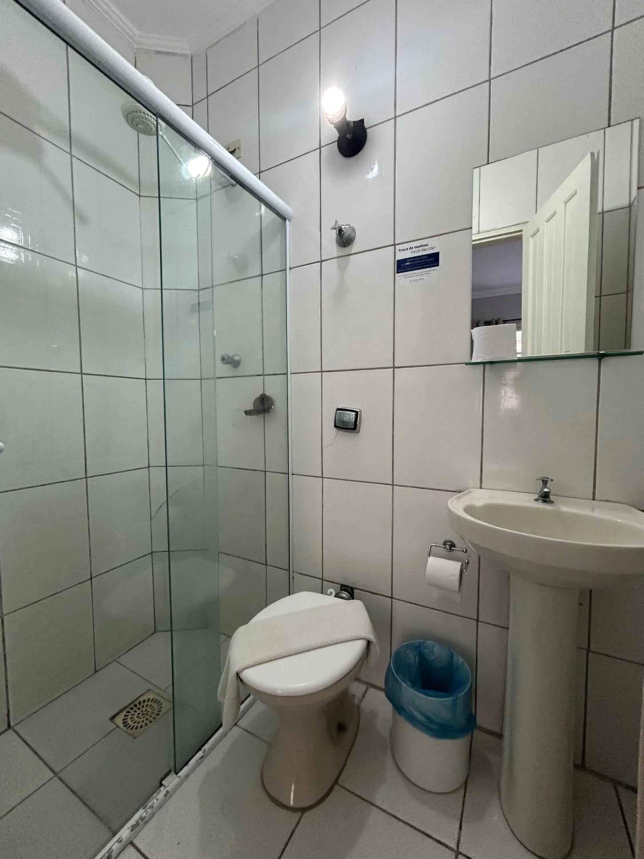 Bathroom in Caiçara Hotel