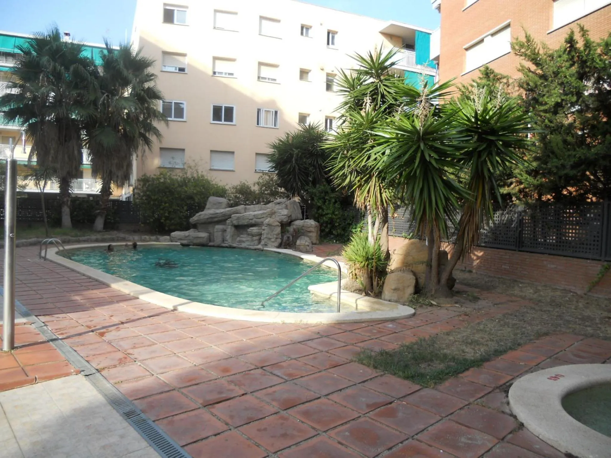 Swimming pool in Apartamentos Palas Salou
