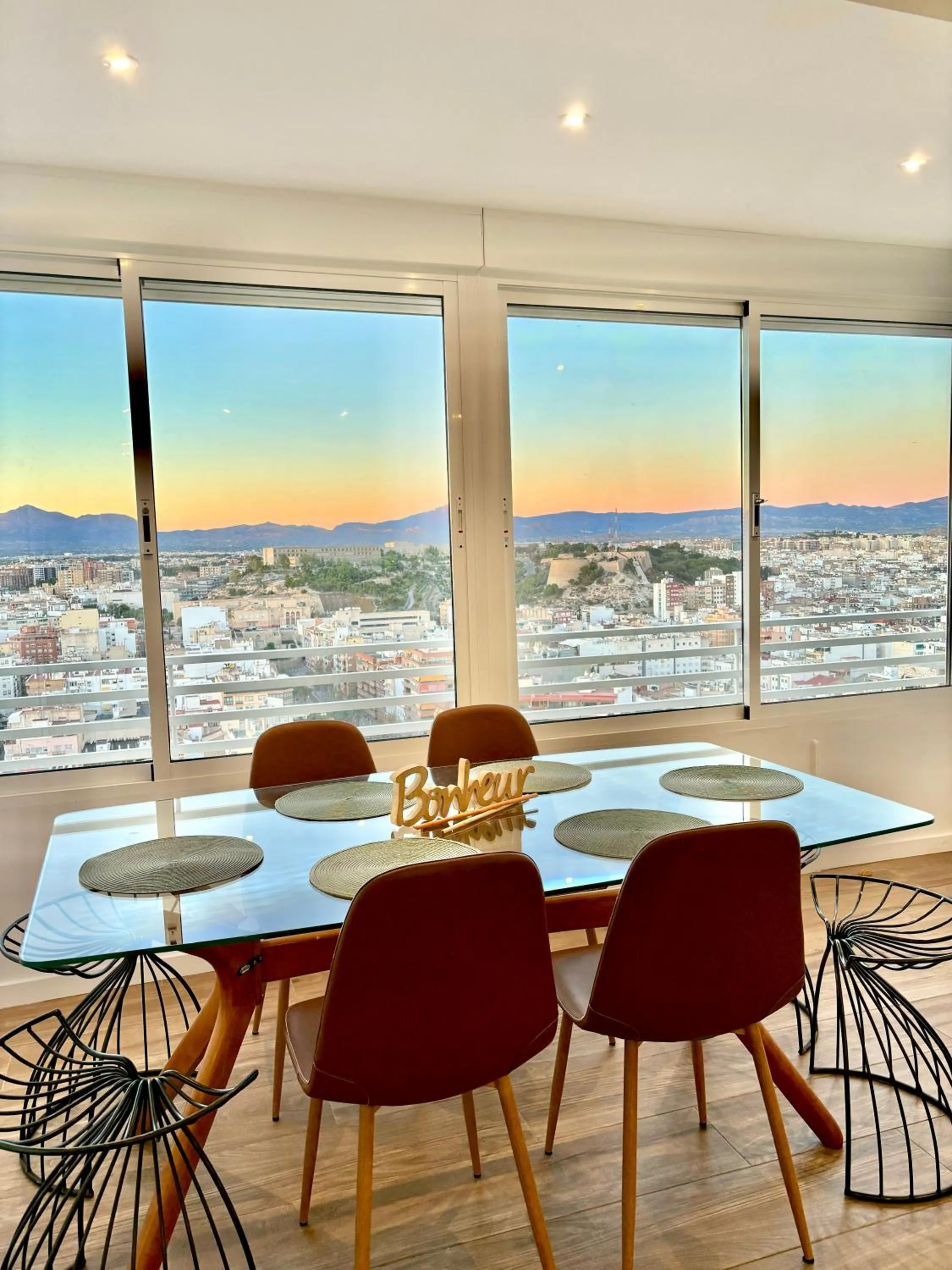 Dining area in VistaBonitaHome