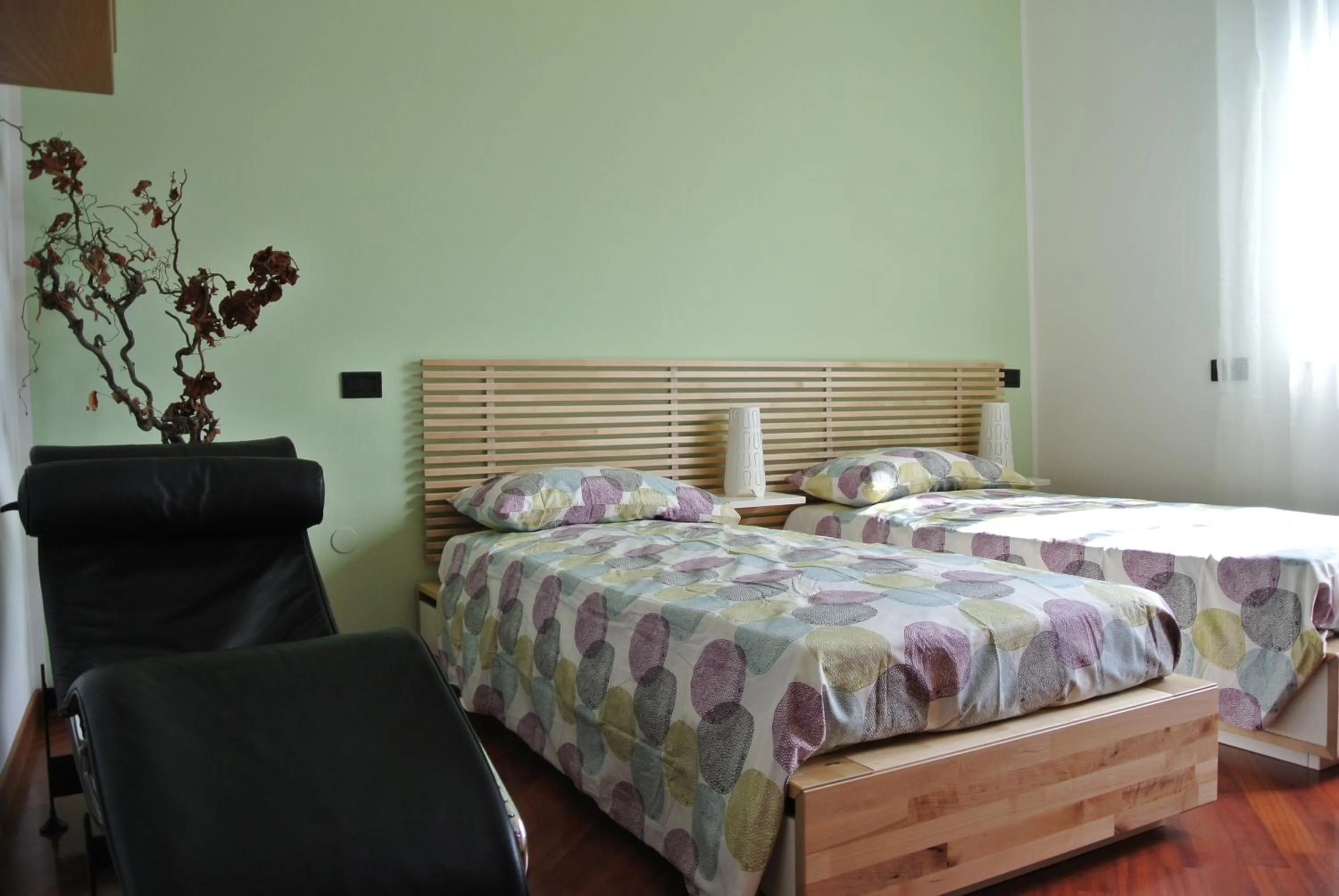 Photo of the whole room, Bed in B&B SARI