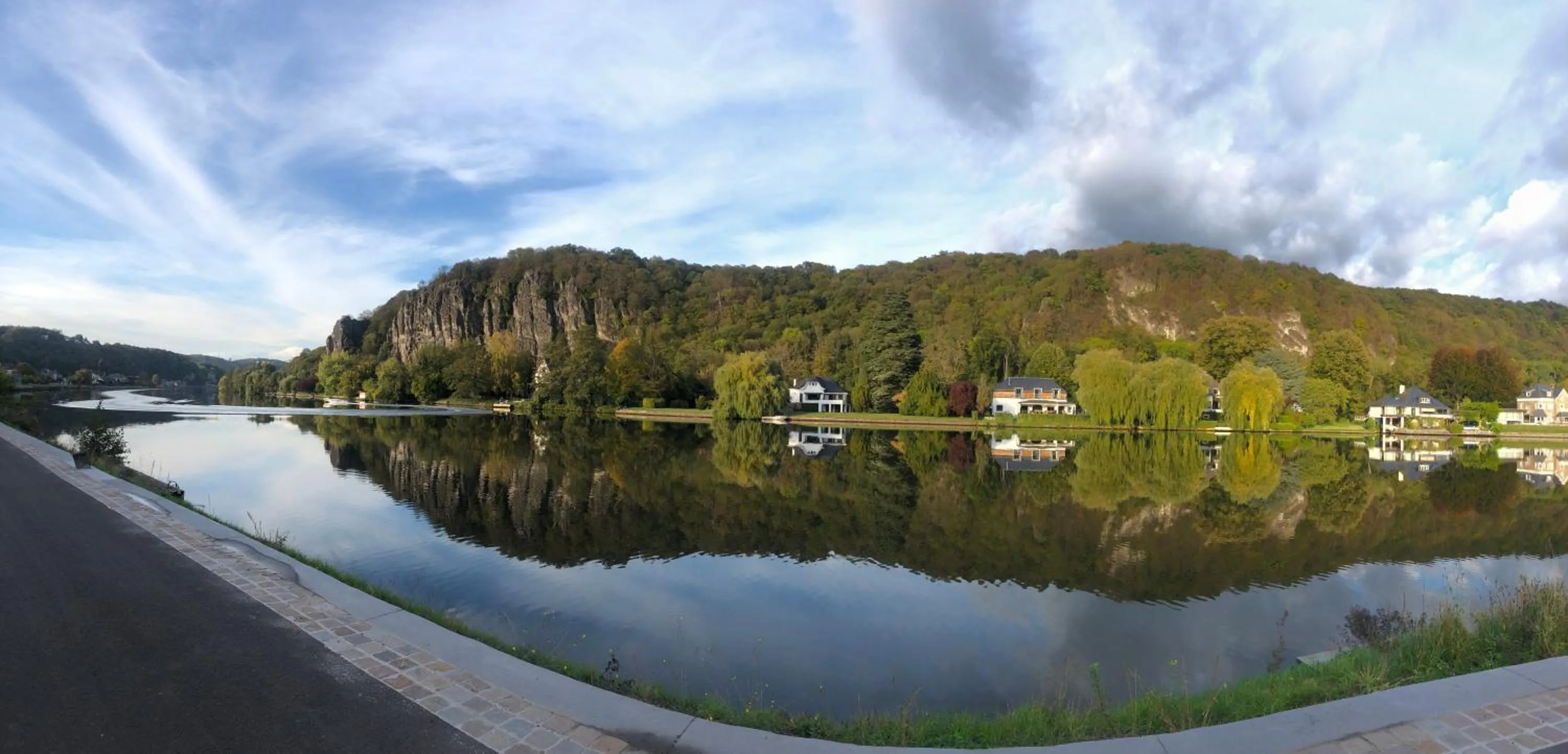 Nearby landmark in Mes Caprices B&B Villa Mosan Bord de Meuse