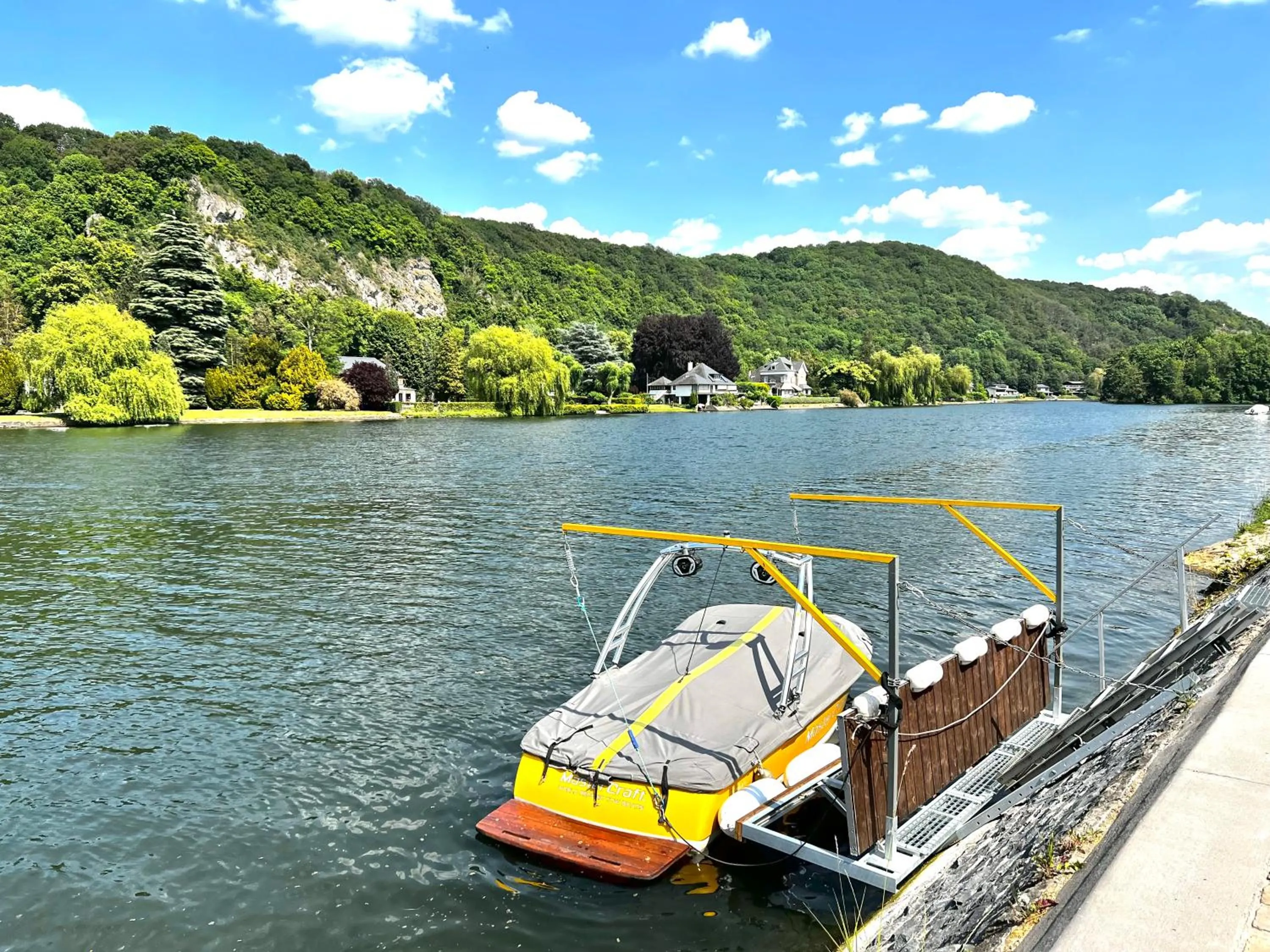 Natural landscape in Mes Caprices B&B Villa Mosan Bord de Meuse