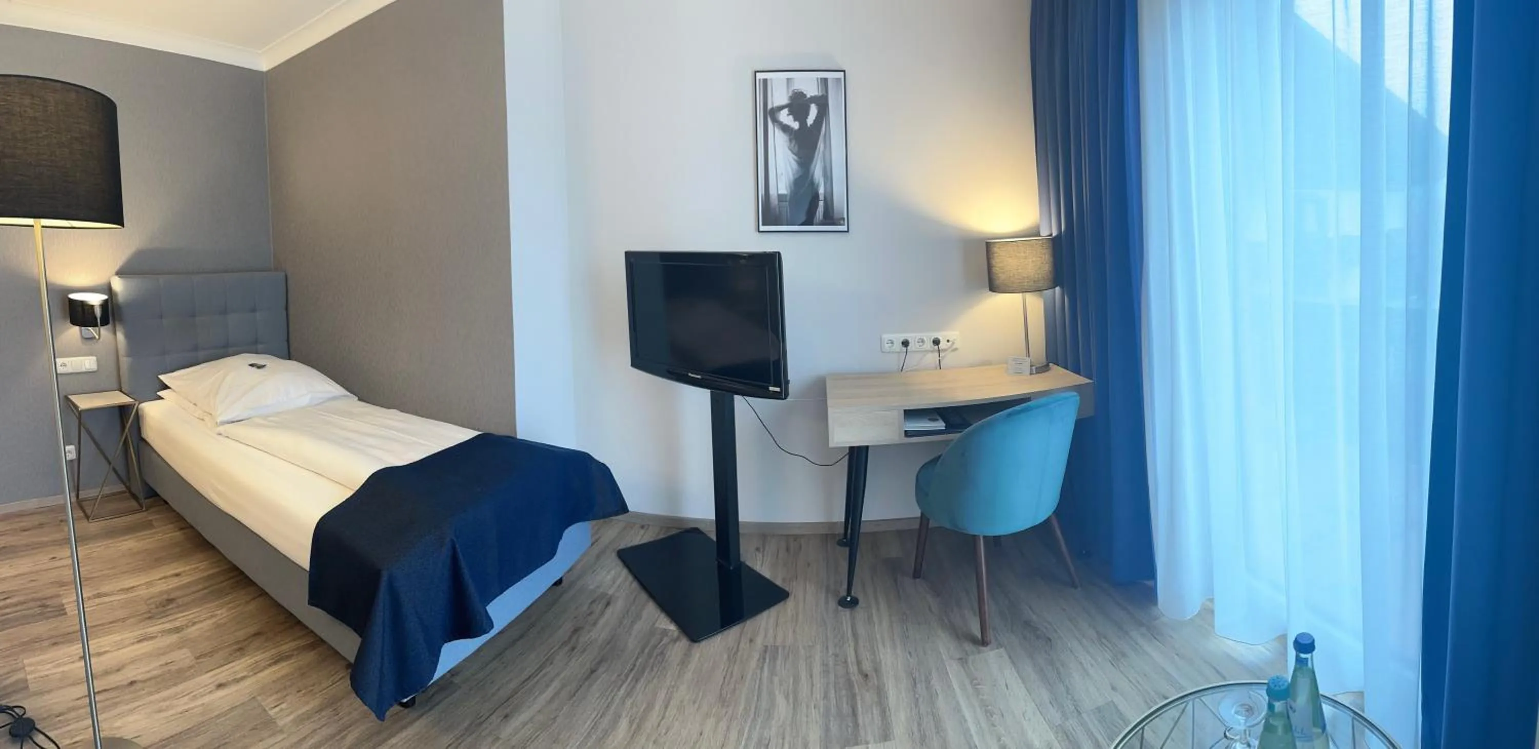 Photo of the whole room, Bed in Hotel Räucherhansl