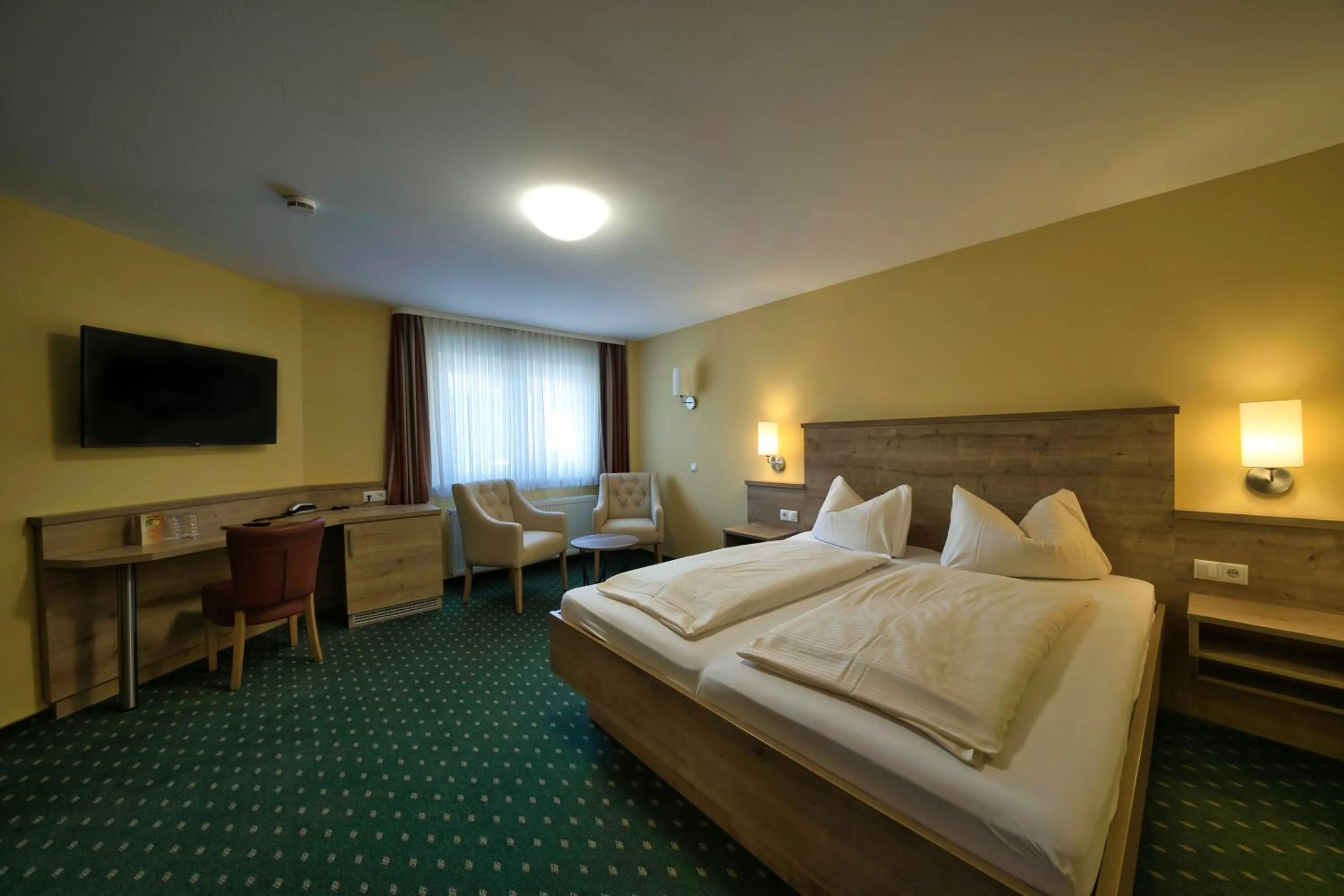 Photo of the whole room, Bed in Hotel Tenner