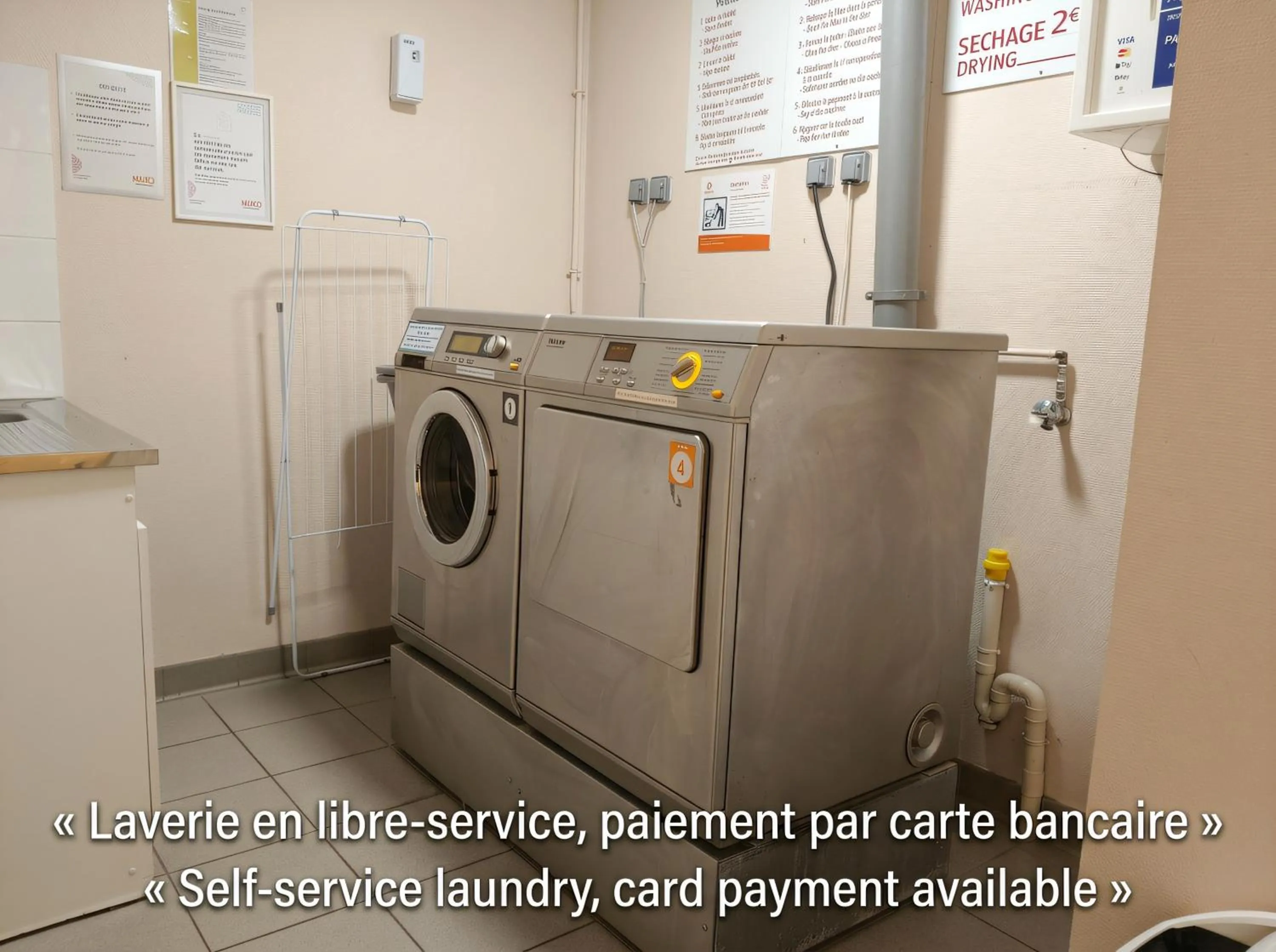 Property building in Aparthotel Adagio Access Poitiers