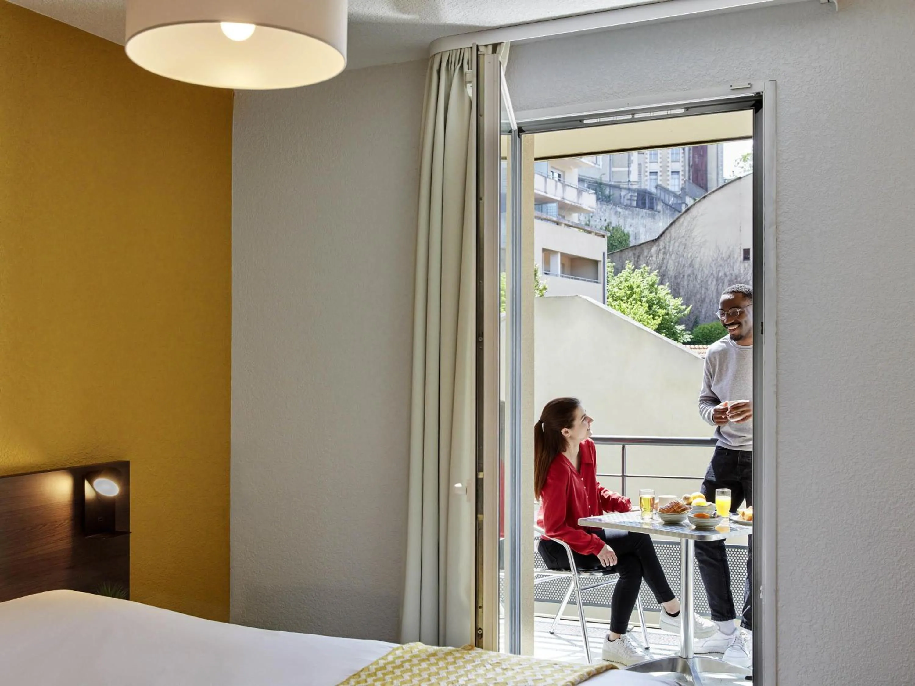 Bedroom, Bed in Aparthotel Adagio Access Poitiers