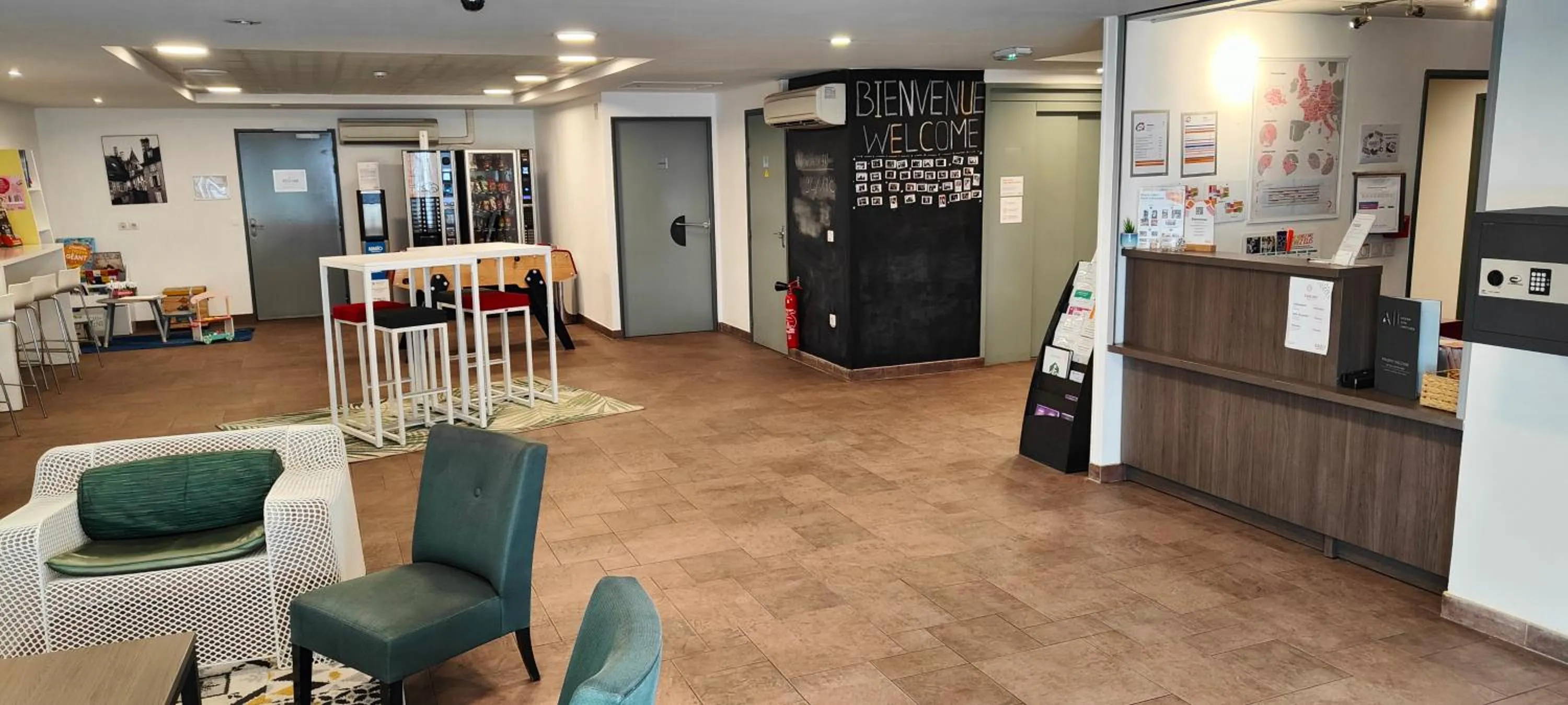 Living room in Aparthotel Adagio Access Poitiers