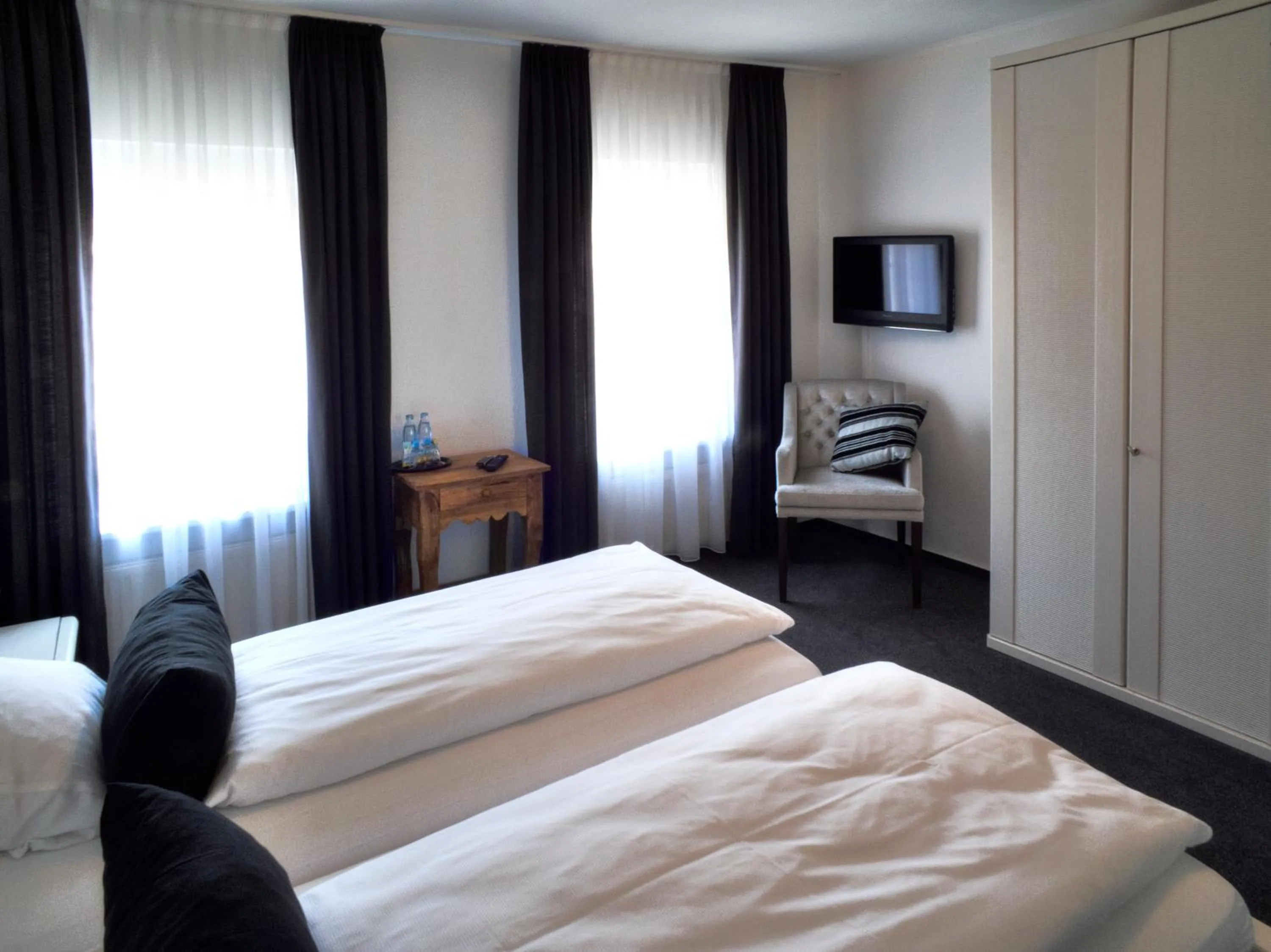 Day, Bed in Hotel Stadt Coblenz