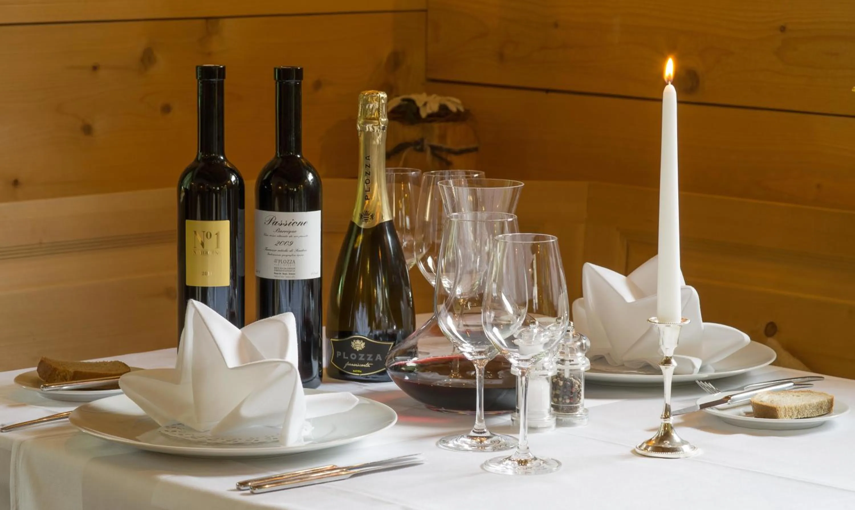 Restaurant/places to eat in Alpenhof