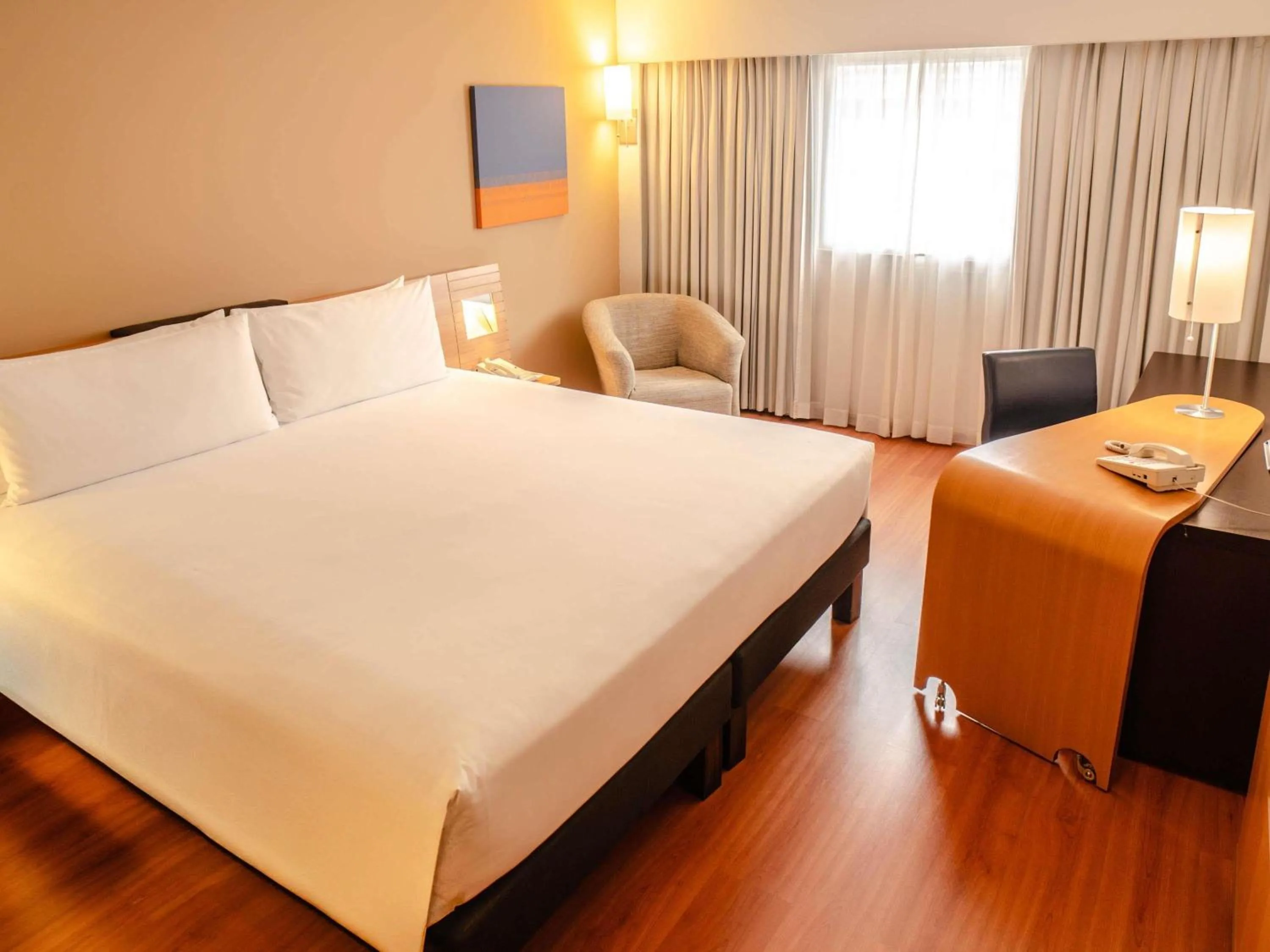 Bedroom, Bed in Novotel Lima San Isidro