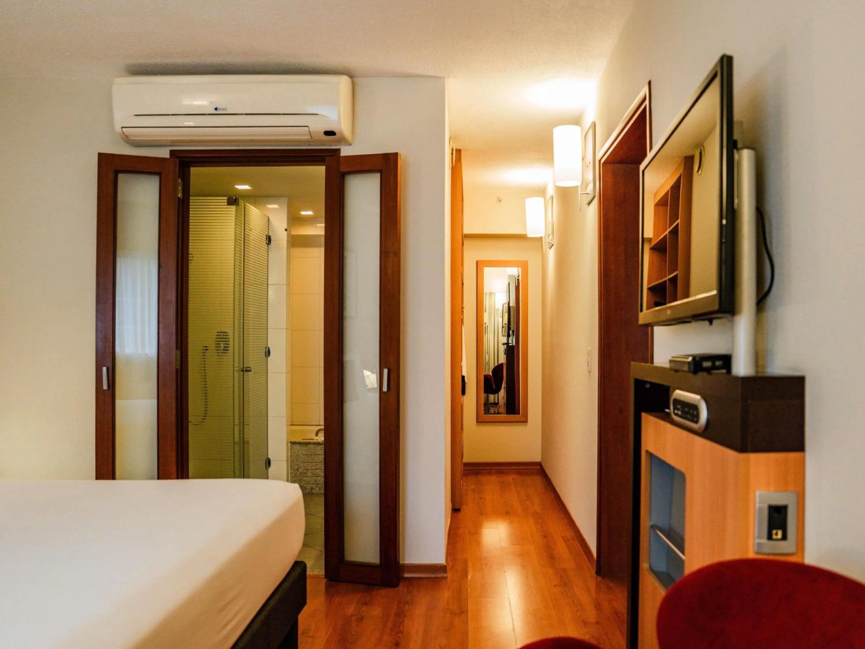 Bedroom, Bed in Novotel Lima San Isidro