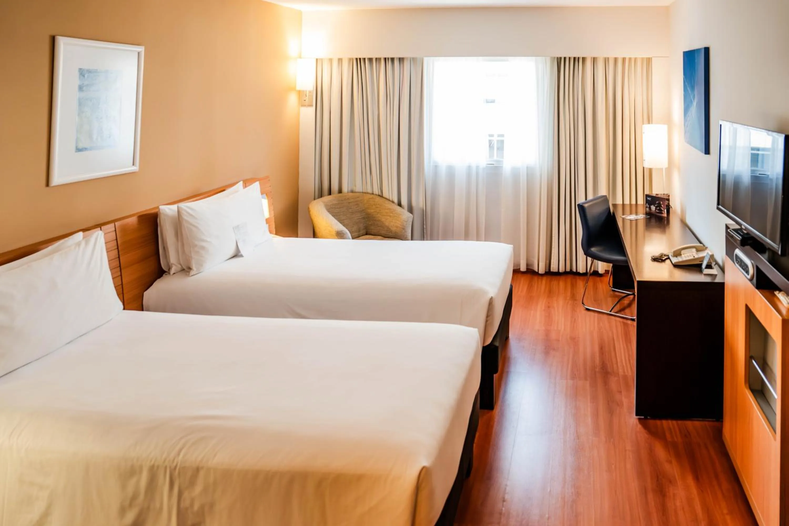 Bedroom, Bed in Novotel Lima San Isidro