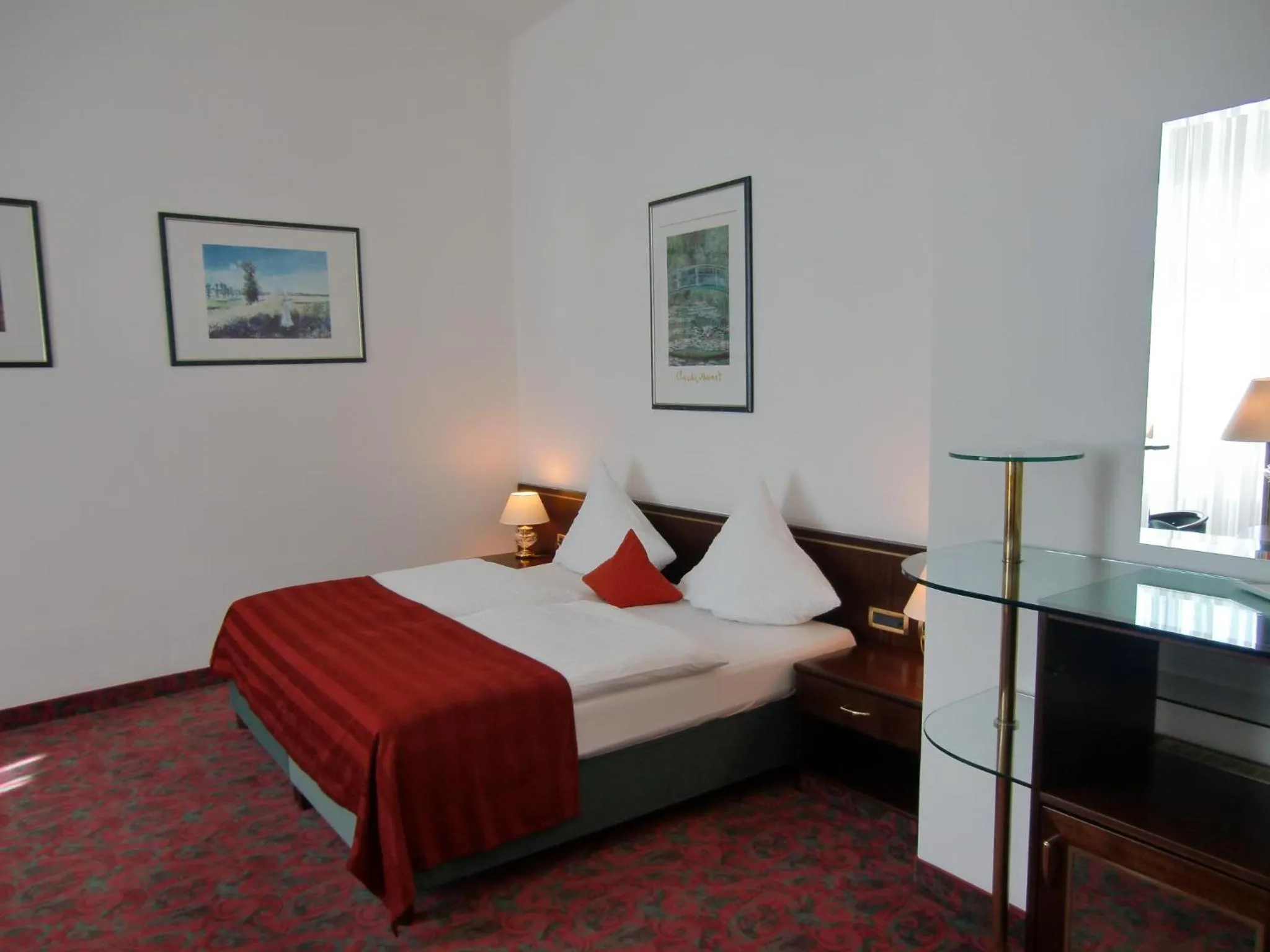 Bedroom, Bed in Hotel Schloss Schwarzenfeld