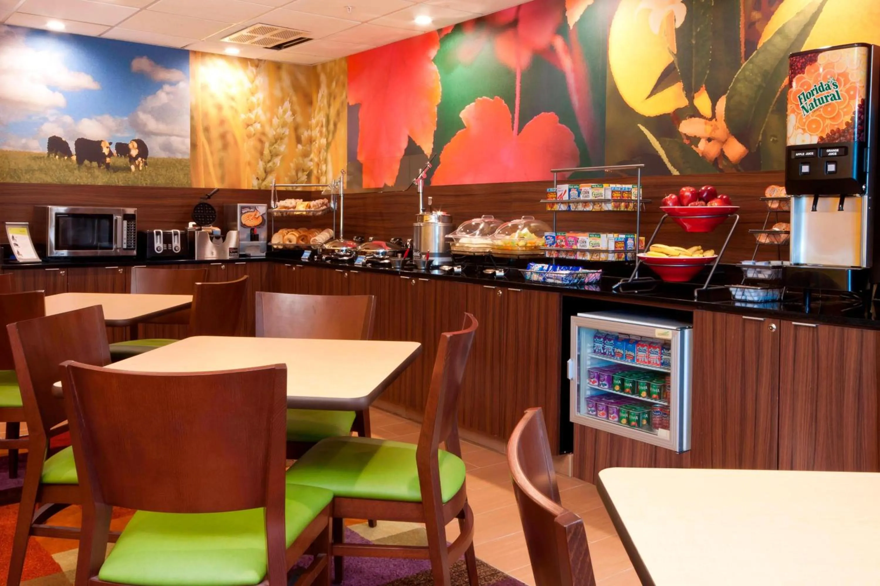 Breakfast in Fairfield by Marriott Inn & Suites Fossil Creek