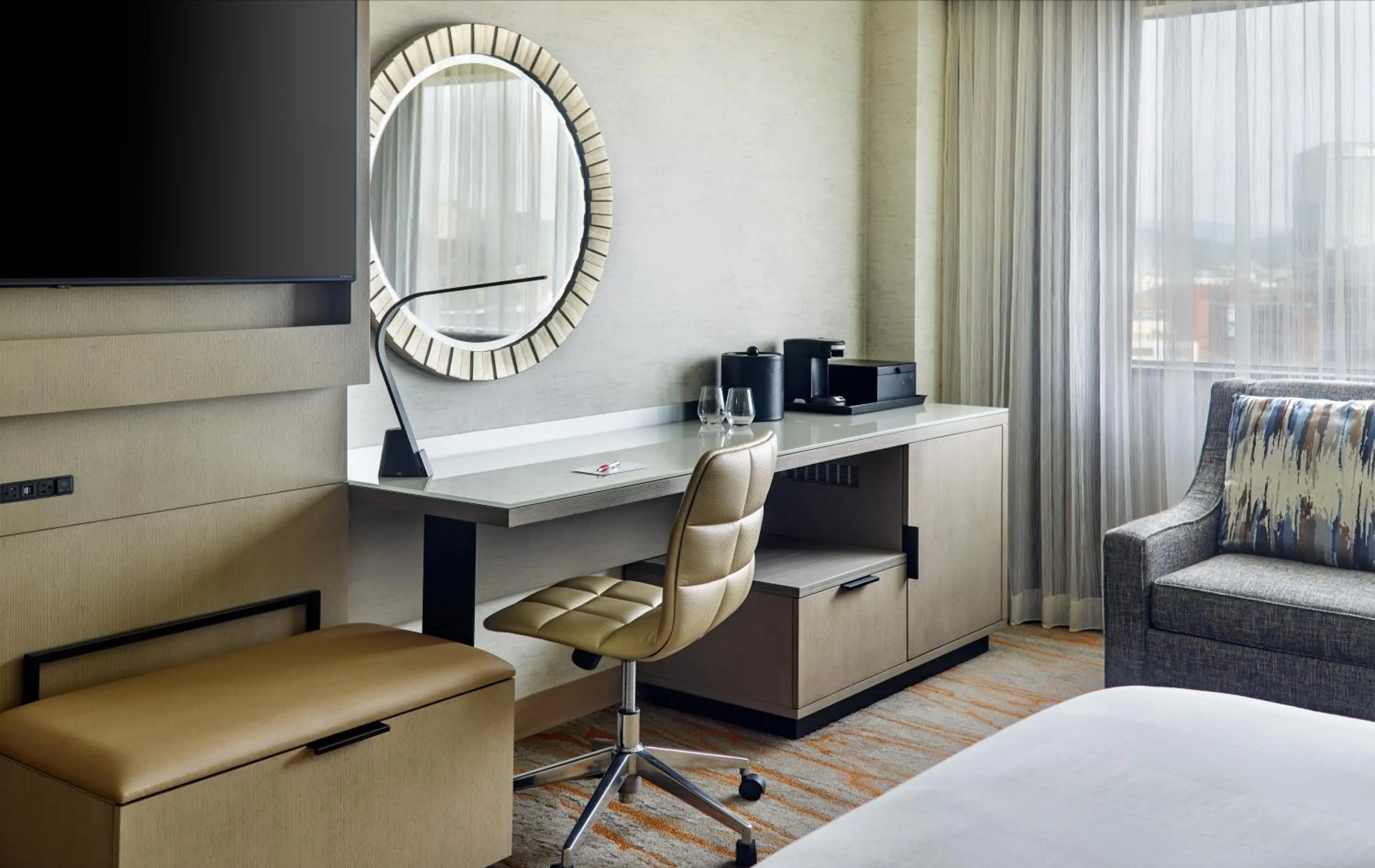 TV and multimedia, Bed in Chattanooga Marriott Downtown