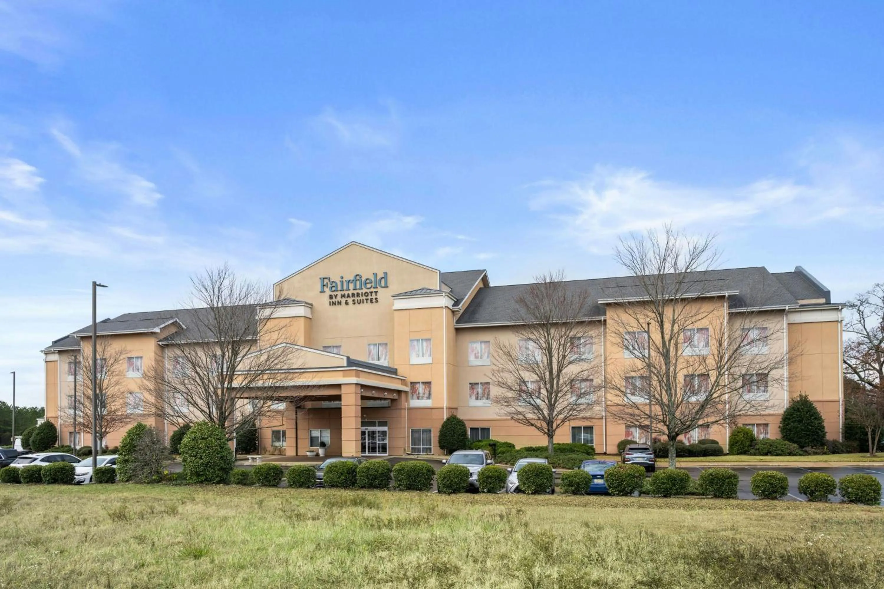 Property building in Fairfield Inn and Suites by Marriott Birmingham Fultondale / I-65