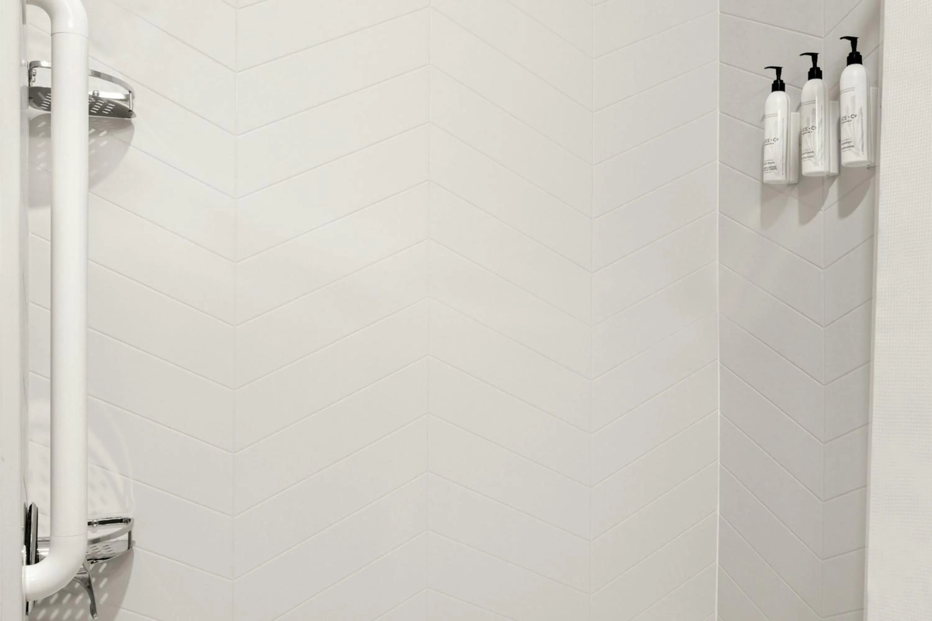 Bathroom in Fairfield Inn and Suites by Marriott Birmingham Fultondale / I-65