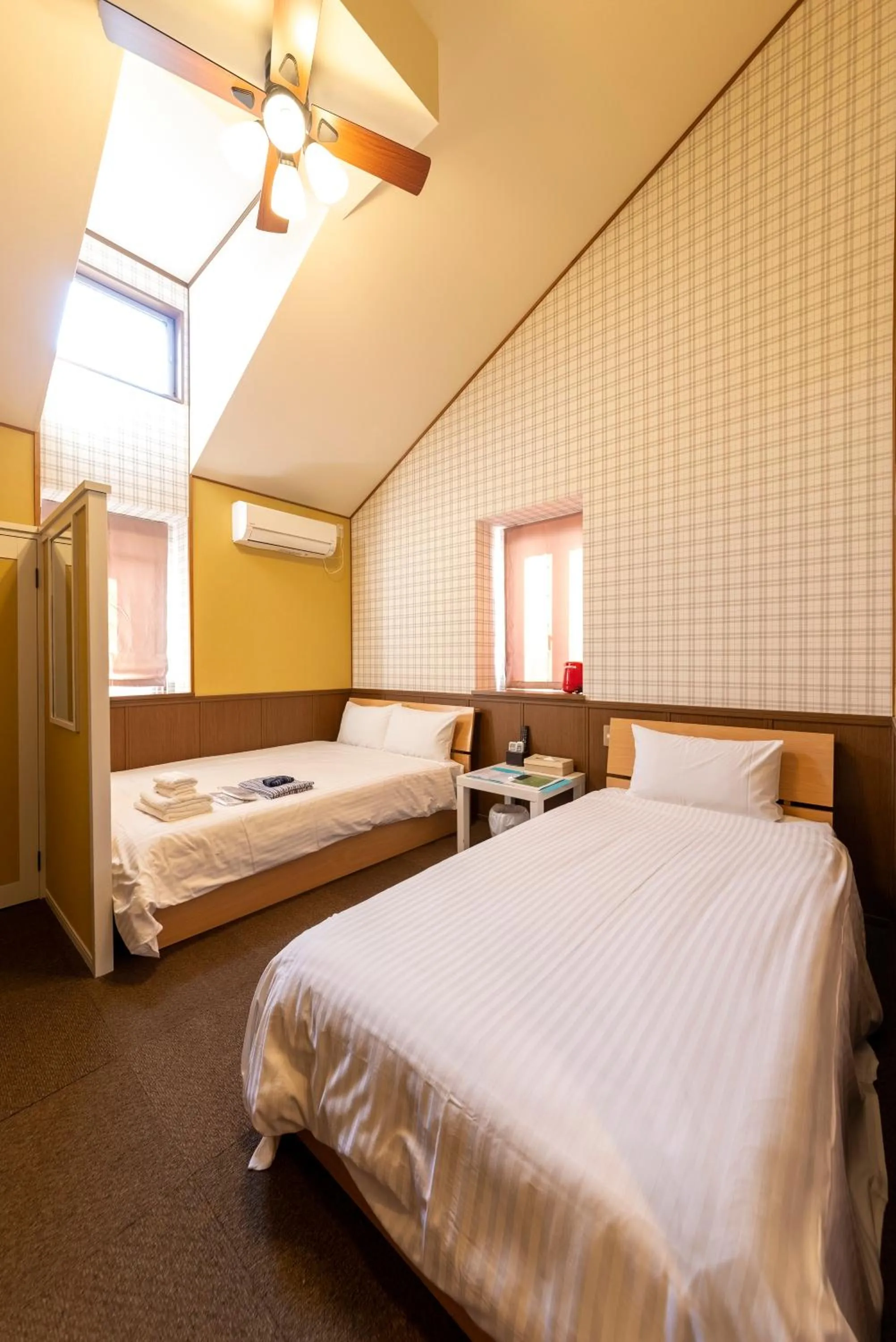 Photo of the whole room, Bed in ETAVIA Yufuin Kinrinko