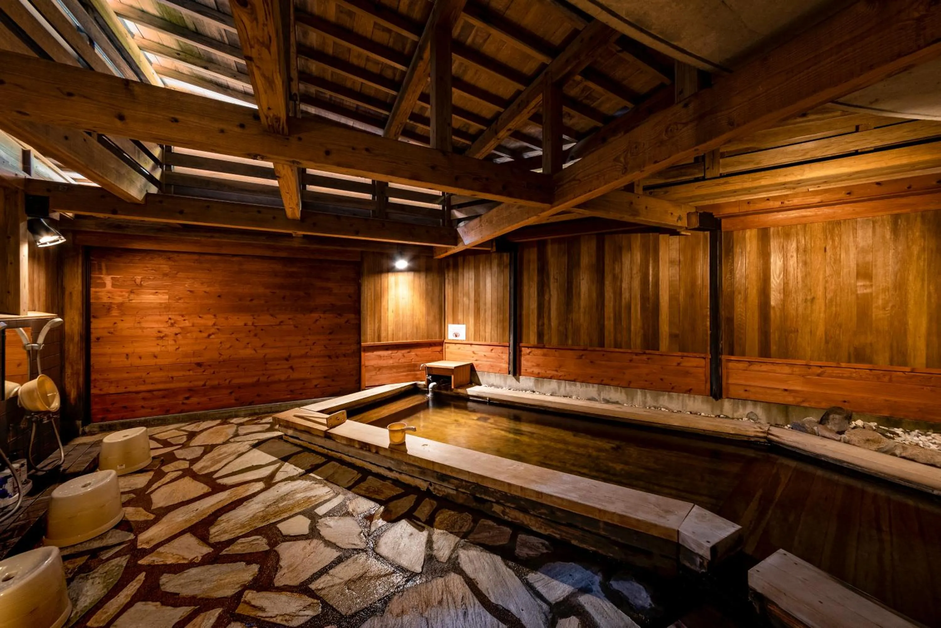 Hot Spring Bath in ETAVIA Yufuin Kinrinko
