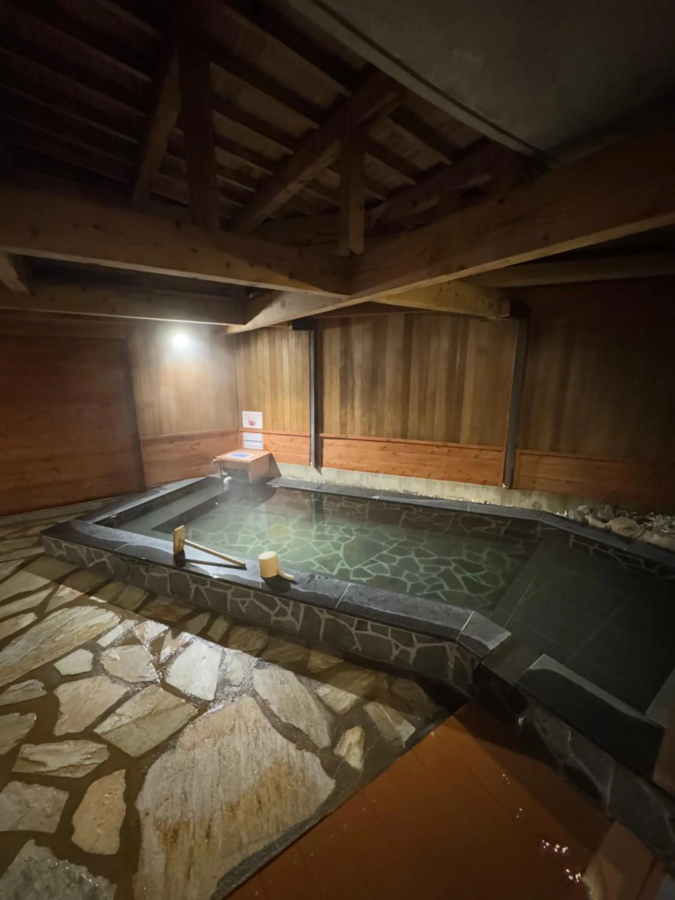 Hot Spring Bath in ETAVIA Yufuin Kinrinko