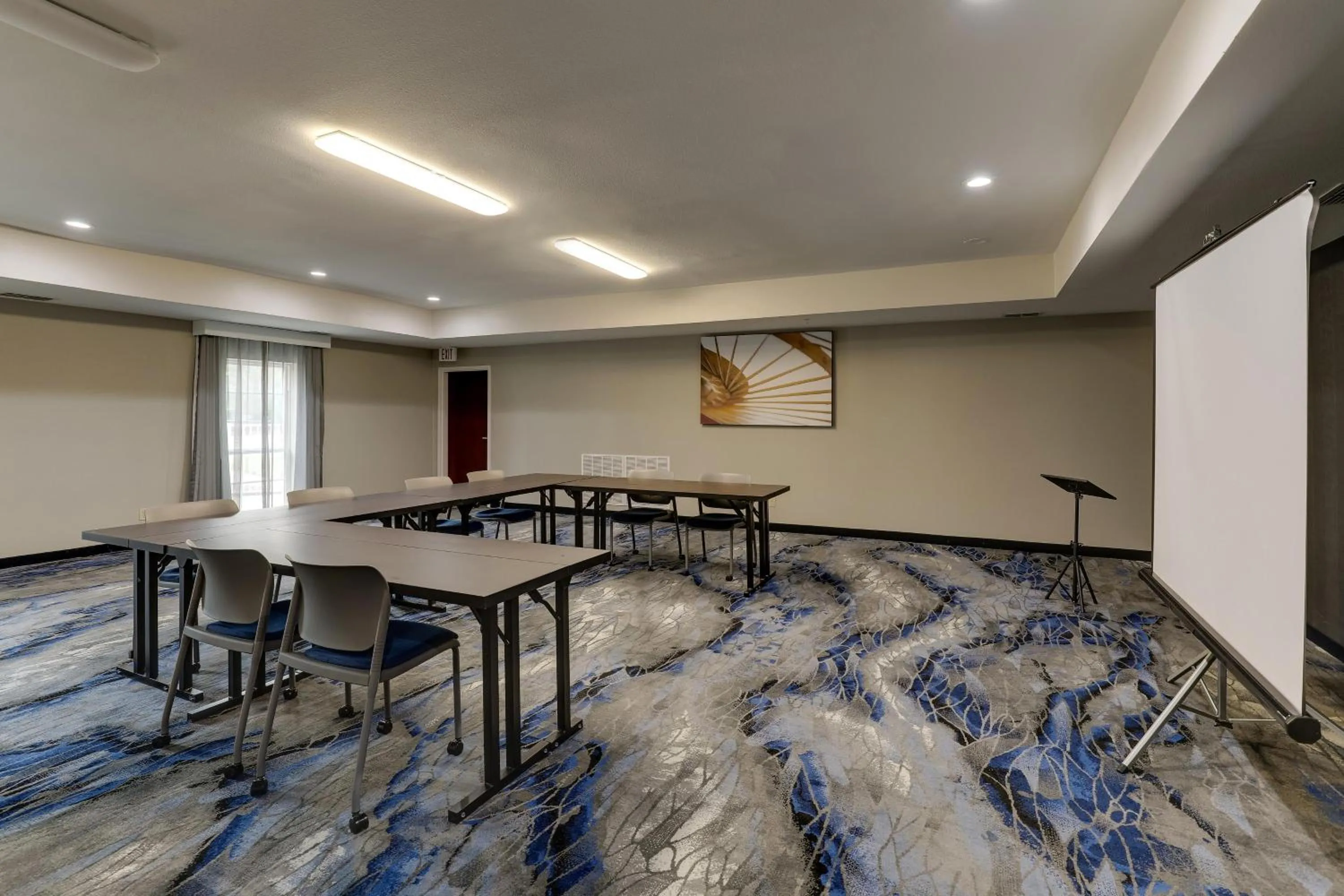 Meeting/conference room in Las Colinas Inn Irving, SureStay Collection by Best Western
