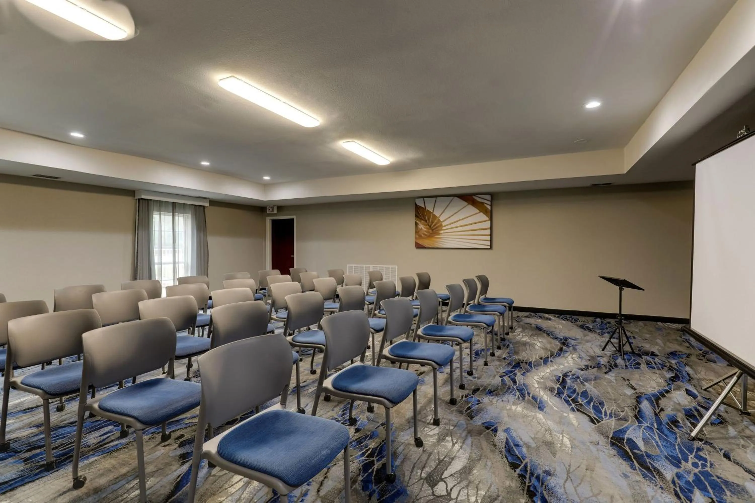 Meeting/conference room in Las Colinas Inn Irving, SureStay Collection by Best Western