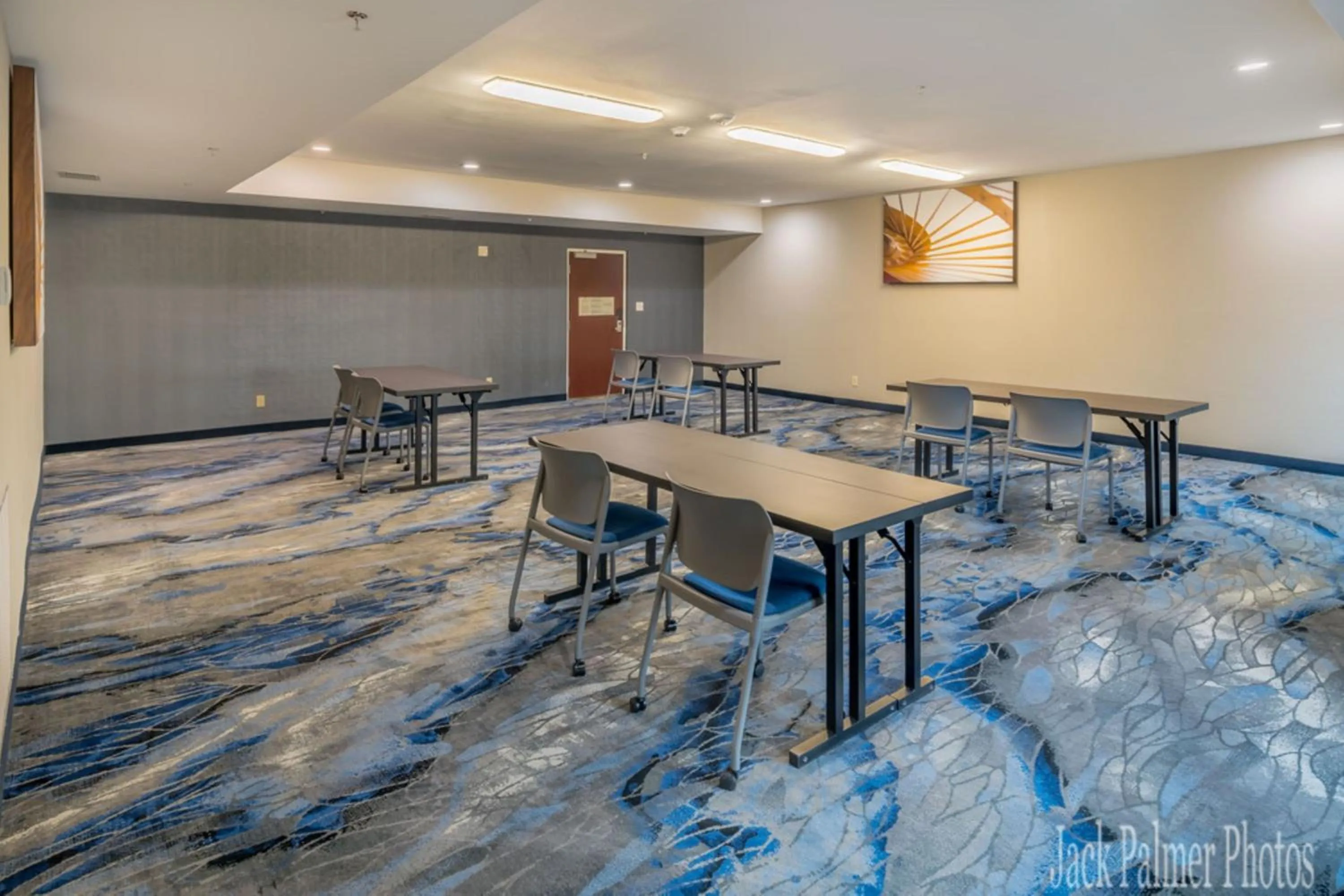 Meeting/conference room in Las Colinas Inn Irving, SureStay Collection by Best Western